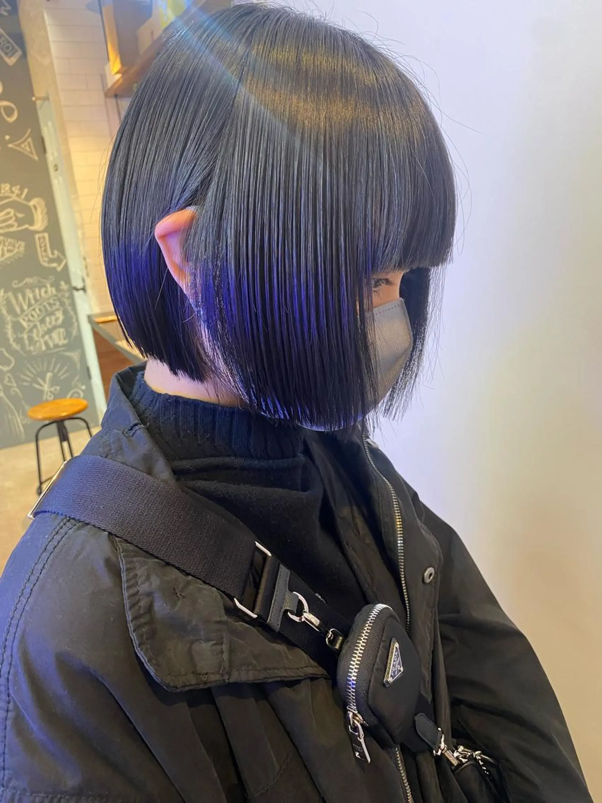 ショート カラー 黒髪 ブルーカラー ブルーブラック ボブ カット 縮毛矯正 トリートメント scene.池袋所属・scene. haraのヘアスタイル