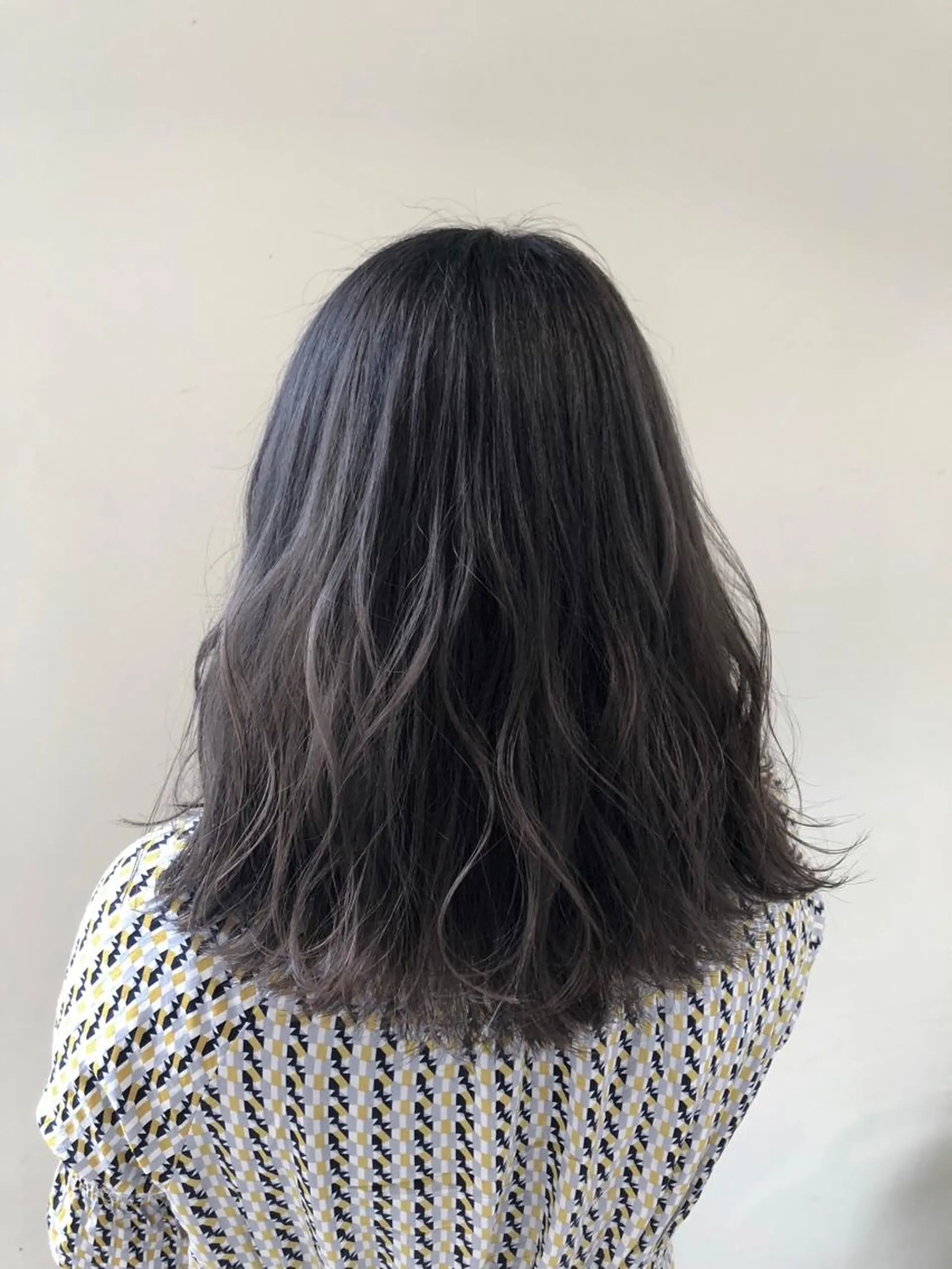ミディアム アッシュ ブリーチ/髪質改善 前田志穂のヘアスタイル