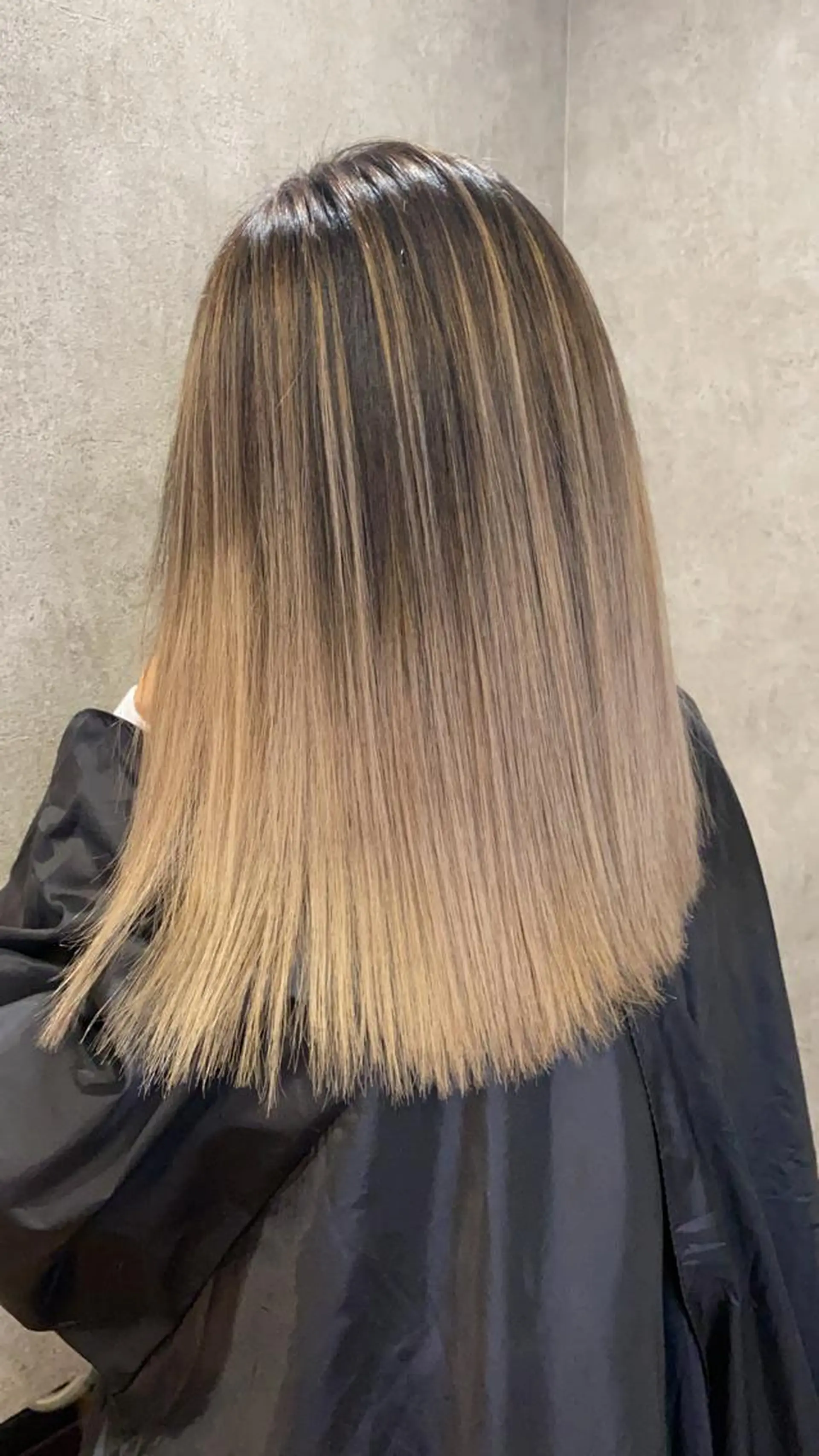 カラー Labimani所属・辻 正真のヘアスタイル