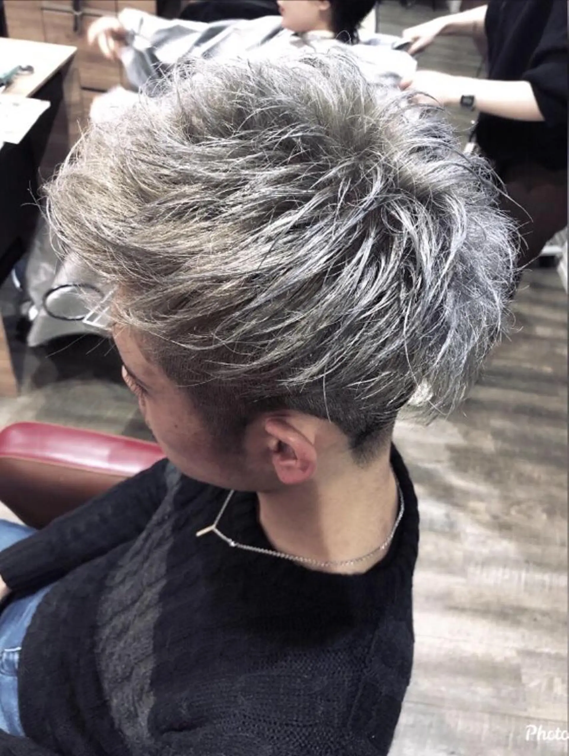 ショート カラー メンズ シルバー ホワイトシルバー 12月限定クーポン 💕大量更新ブリーチのヘアスタイル