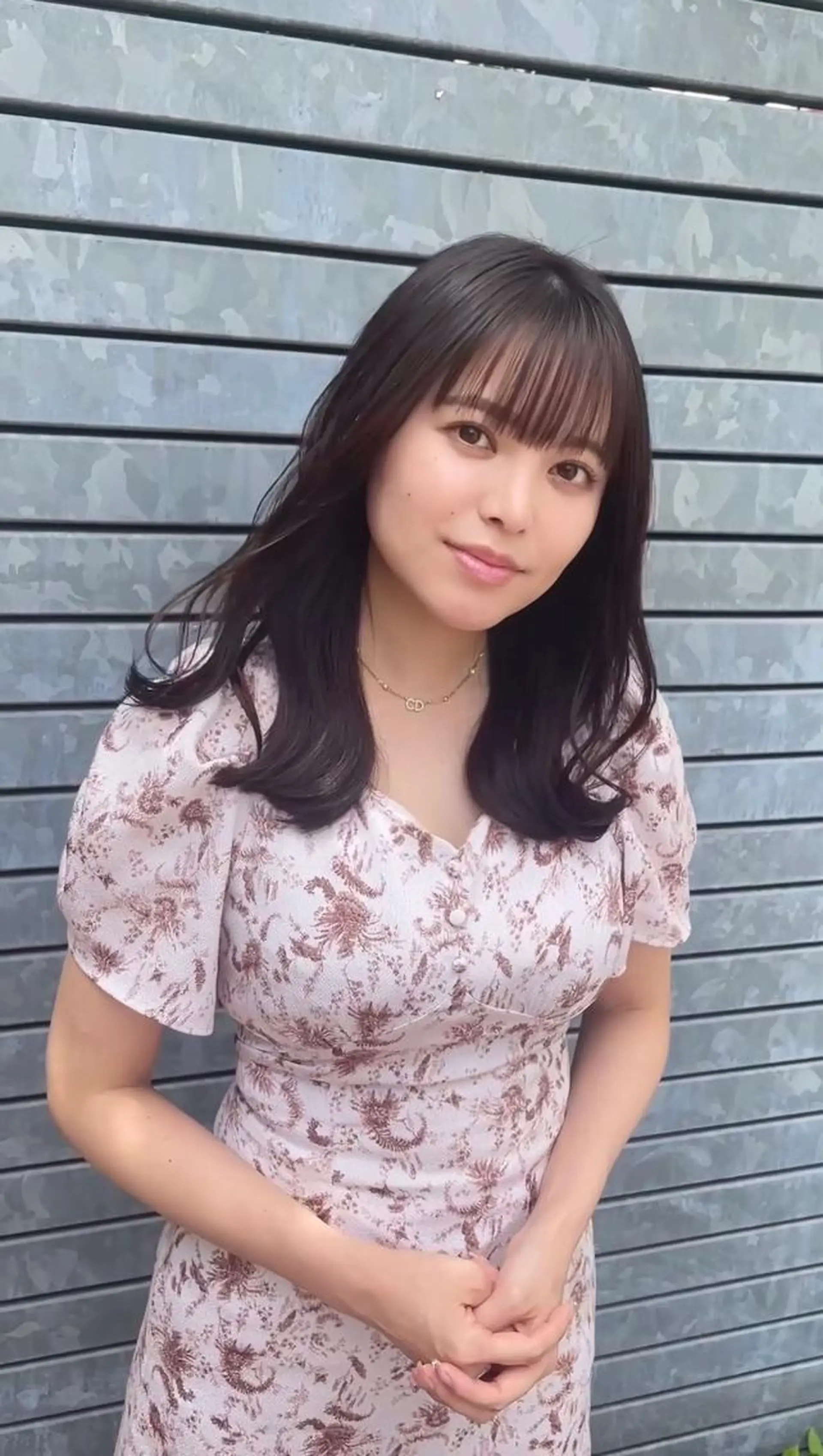 ミディアム カラー ブラウンカラー ショコラブラウン チョコレートブラウン レイヤーカット シースルーバング カット ヘアカラー トリートメント BEBE所属・ブリーチなし 透明感カラーKANAのヘアスタイル