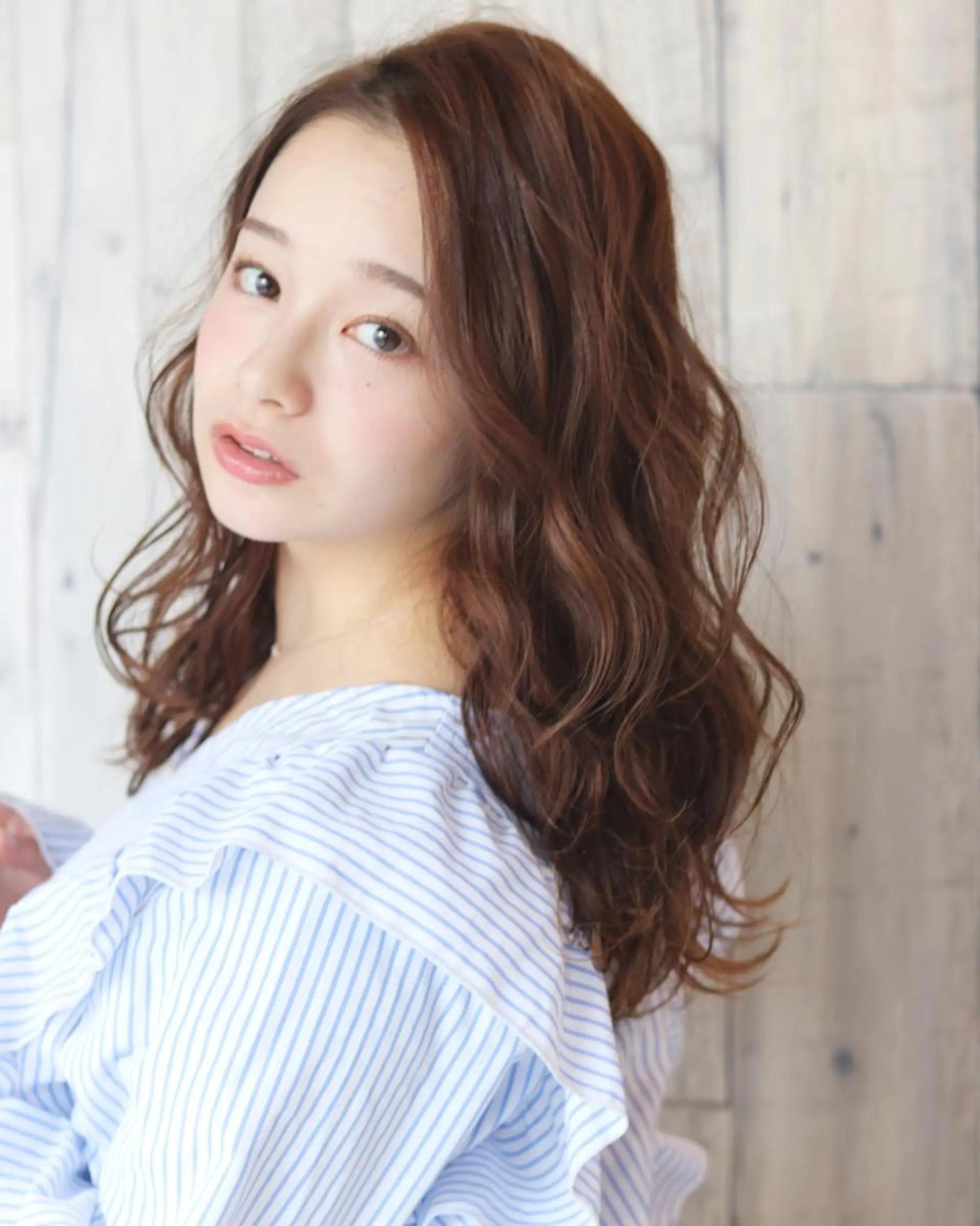 カット パーマ トリートメント 神塚 詩央里のヘアスタイル