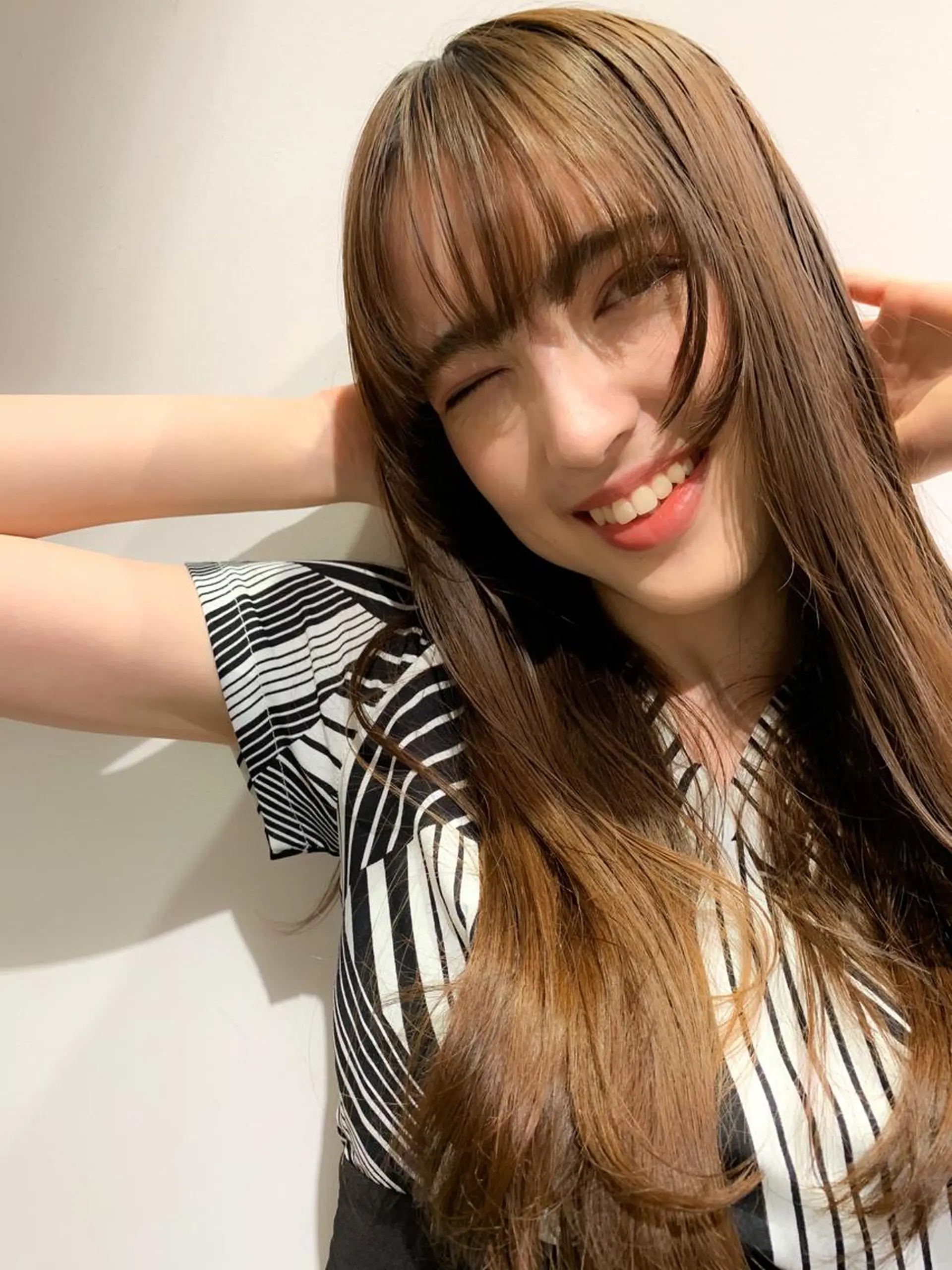 ロング キッズ 顔周りカット レイヤーカット ロング ウルフカット ヘアカラー トリートメント hiroki【雰囲気 &style】のヘアスタイル