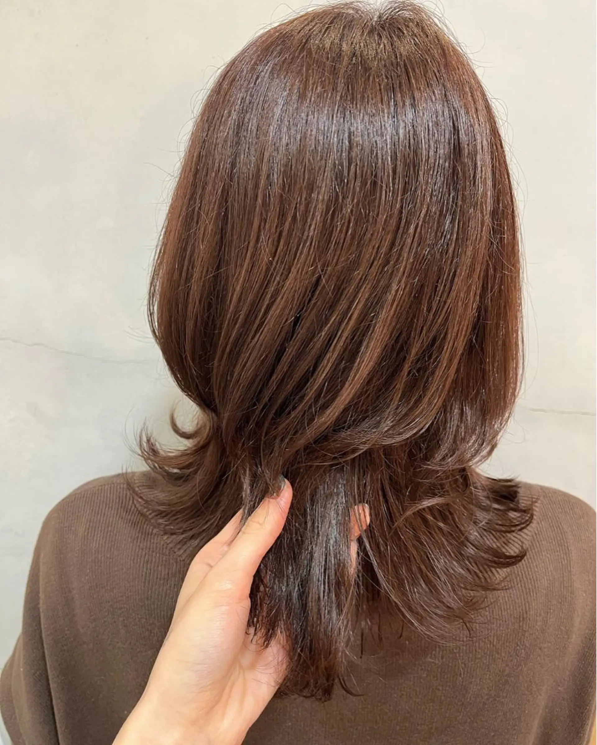 ミディアム カラー アドラーブル 松崎店所属・仲村 夏希のヘアスタイル