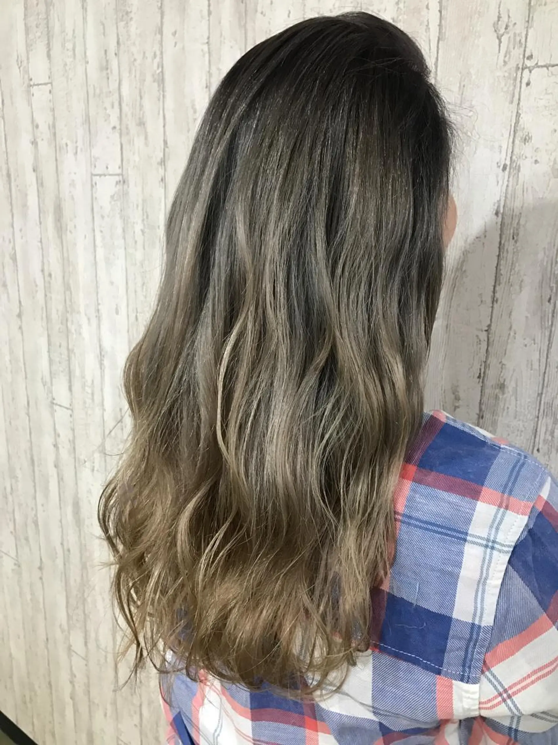 ミディアム セミロング ロング カラー パーマ ヘアアレンジ メンズ キッズ ネイル マツエク・マツパ LOAWe ロウイのその他イメージ
