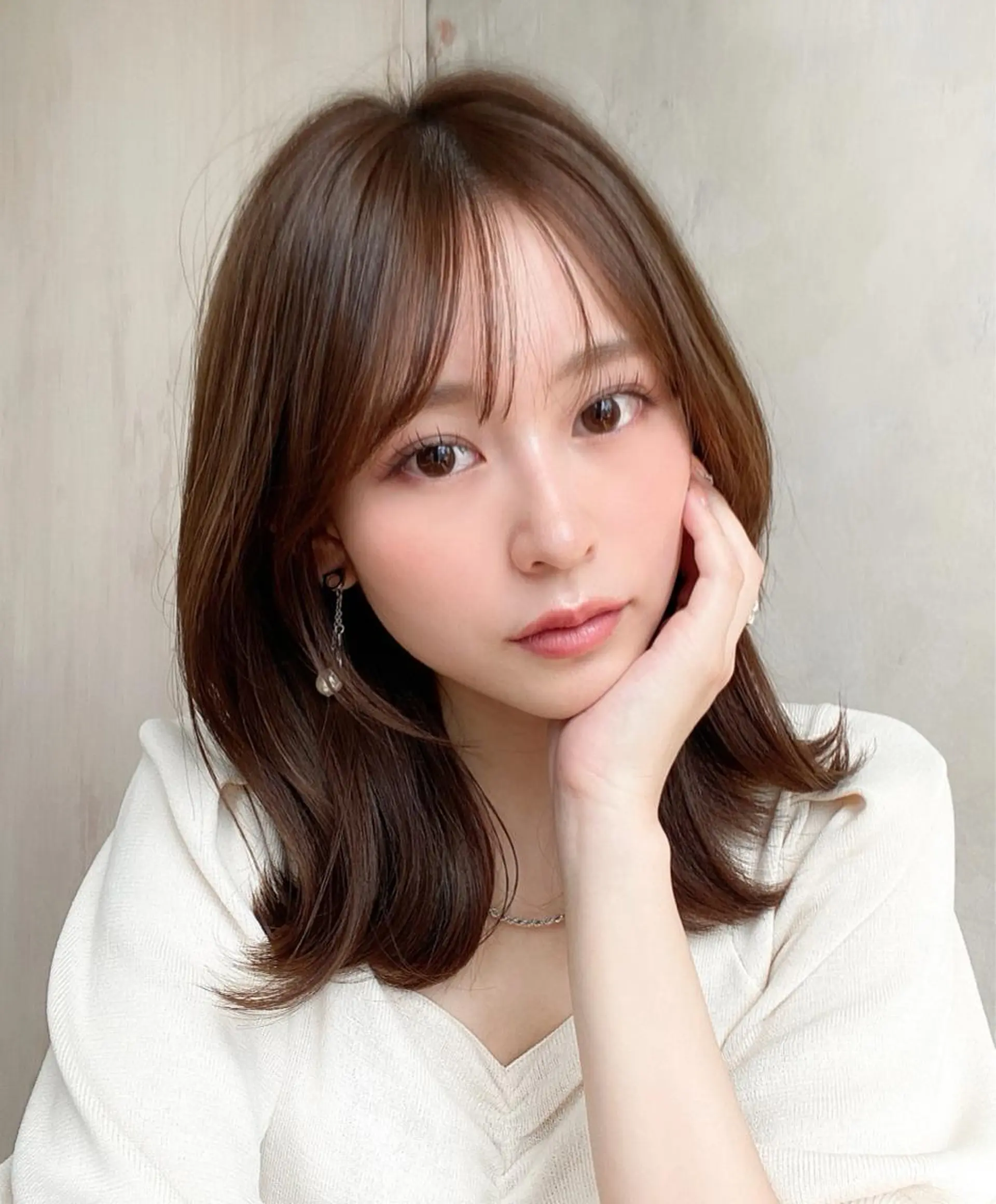 ミディアム くびれヘア 髪質改善 縮毛矯正 カット ヘアカラー トリートメント 🧡くびれヘア/前髪 顔周り🧡久原結衣のヘアスタイル