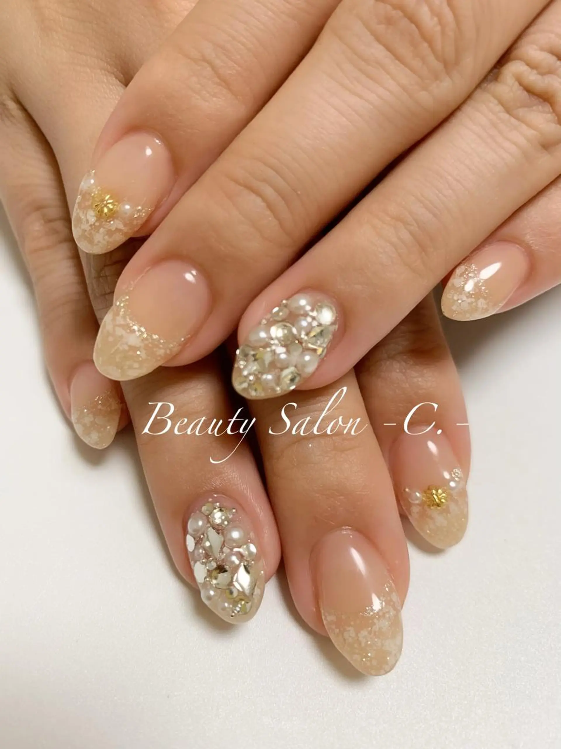 ネイル Lino Uのネイルデザイン