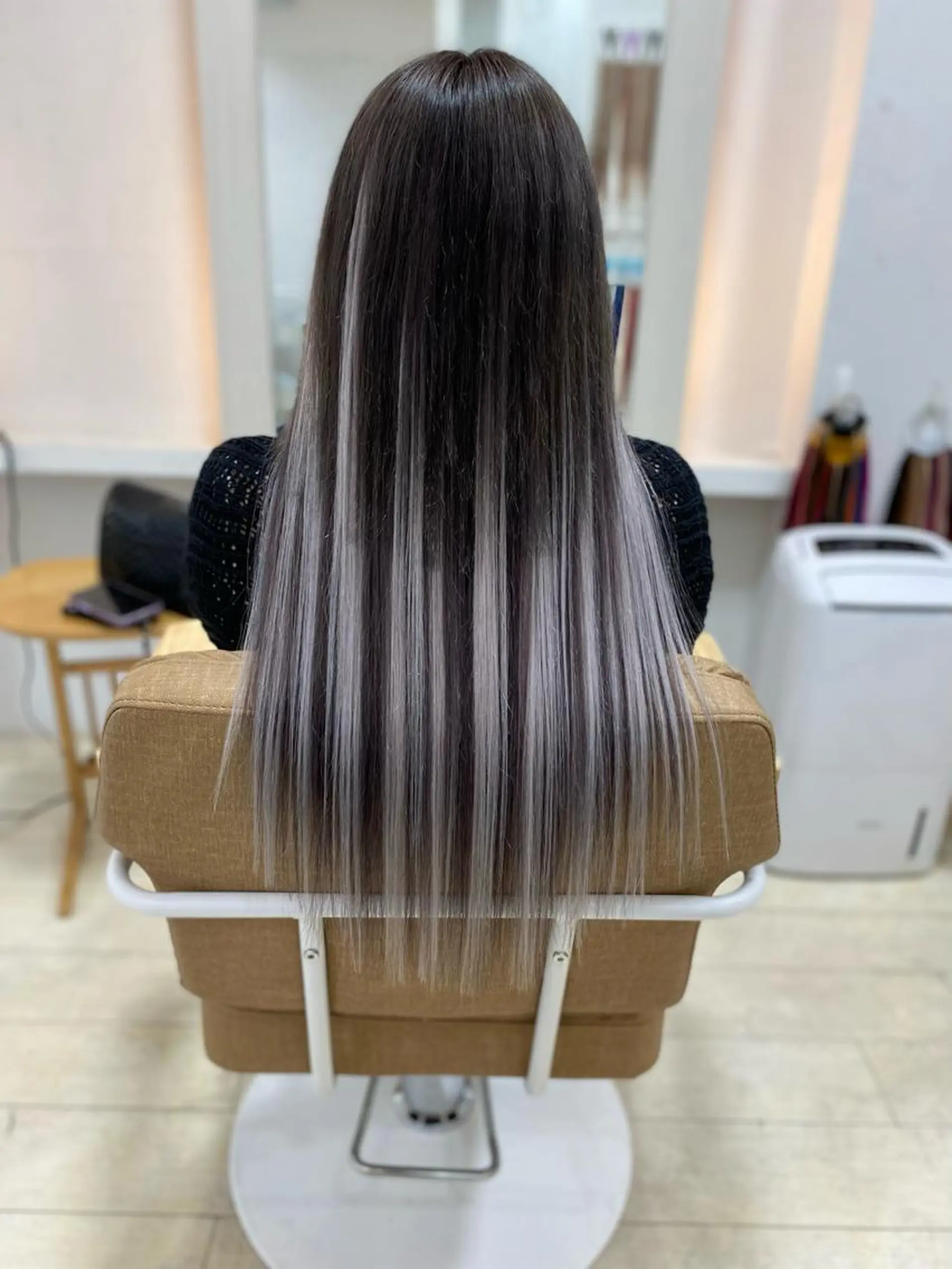 ミディアム カラー ヘアアレンジ メンズ キッズ ネイル マツエク・マツパ アイブロウ ブリーチ特化型✂️ ハイトーンカラー👨のヘアスタイル