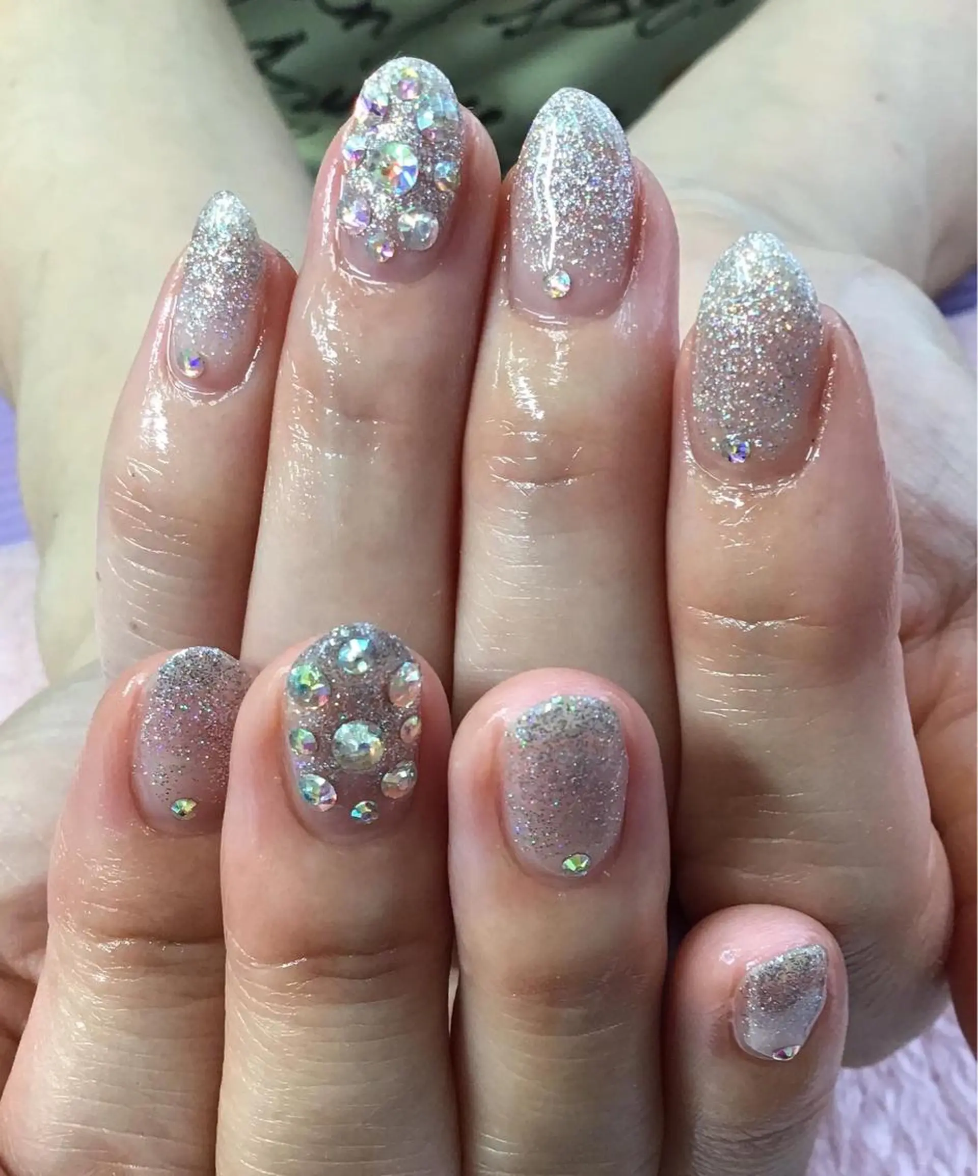 ネイル e.nail所属・和賀井 恵理のネイルデザイン