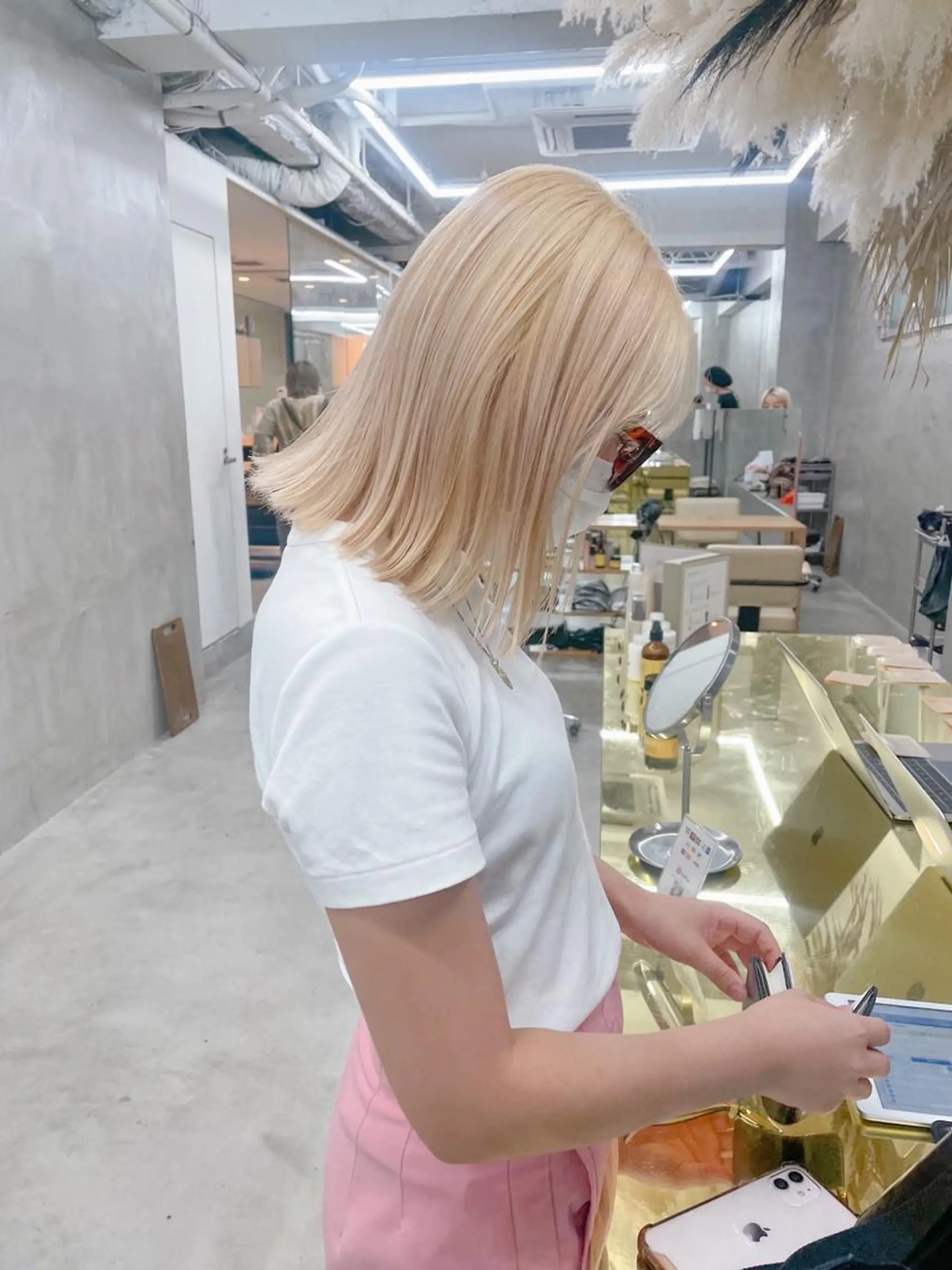 ミディアム カラー カット ヘアカラー トリートメント yurika☁️ 似合わせ｜レイヤーのヘアスタイル