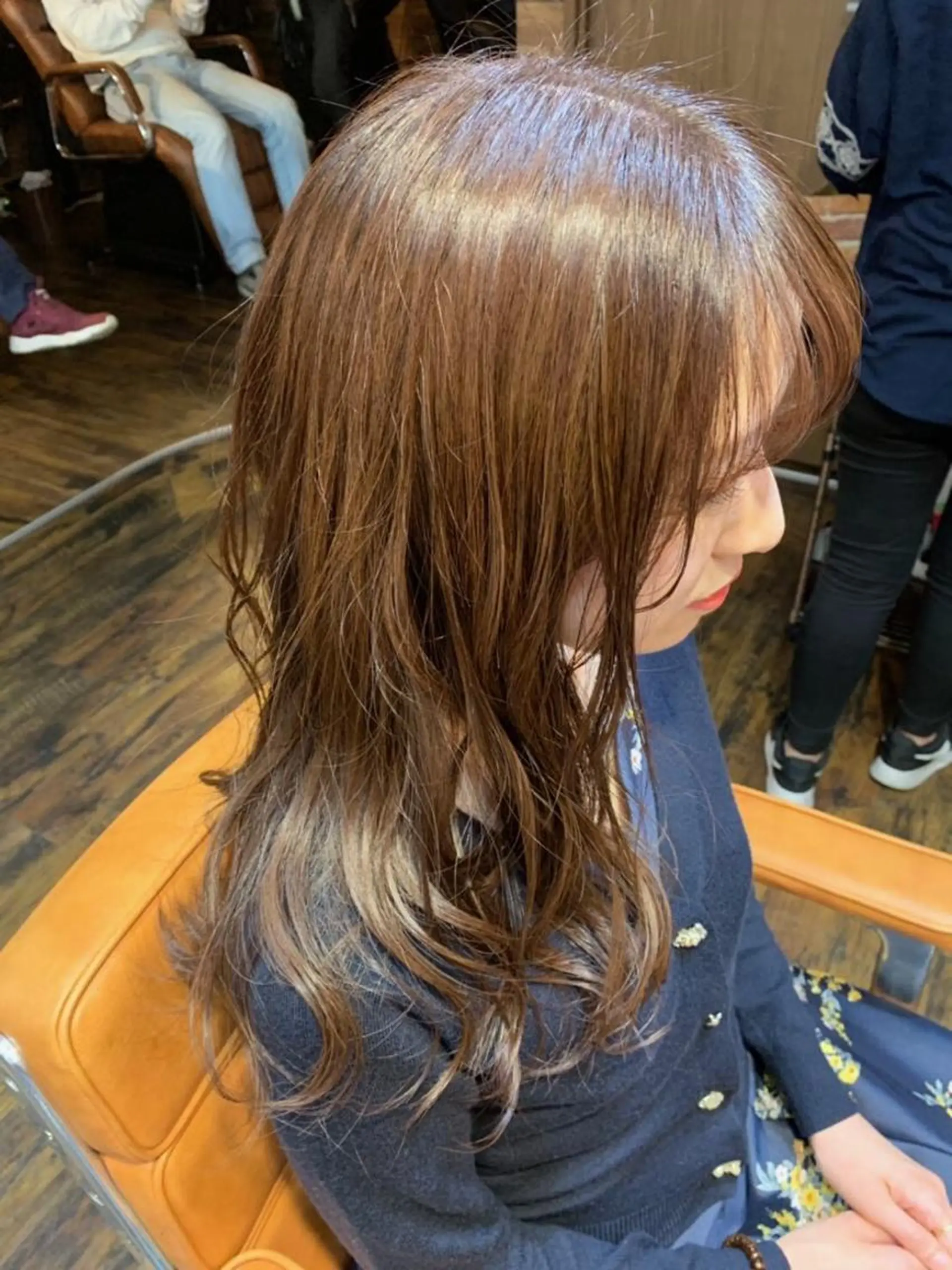ロング カラー ＦＵＮＩＣ ファニックのヘアスタイル