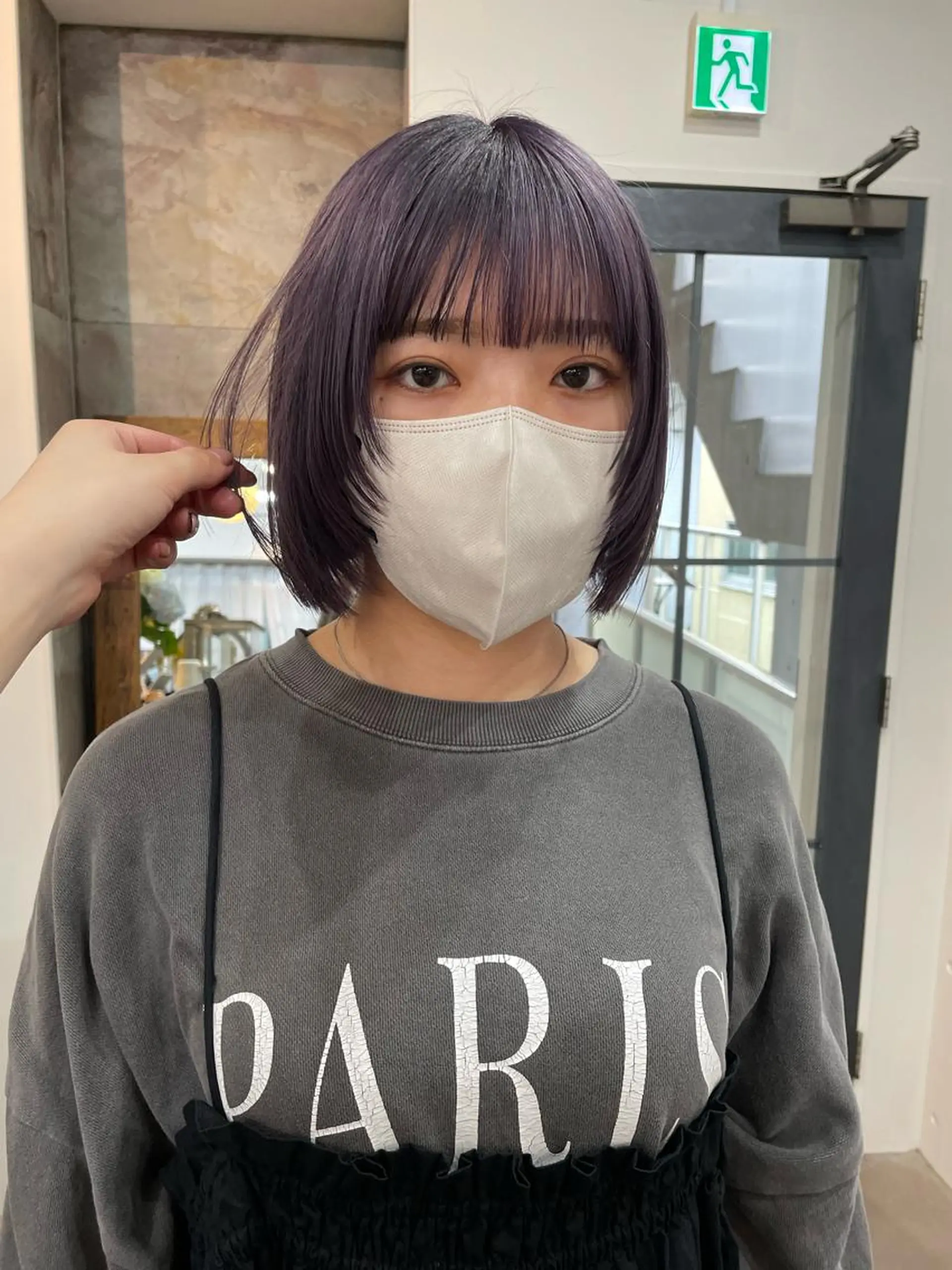 ショート カラー グレージュ ラベンダーカラー ラベンダーグレージュ ラベンダーグレー 原 菜帆のヘアスタイル