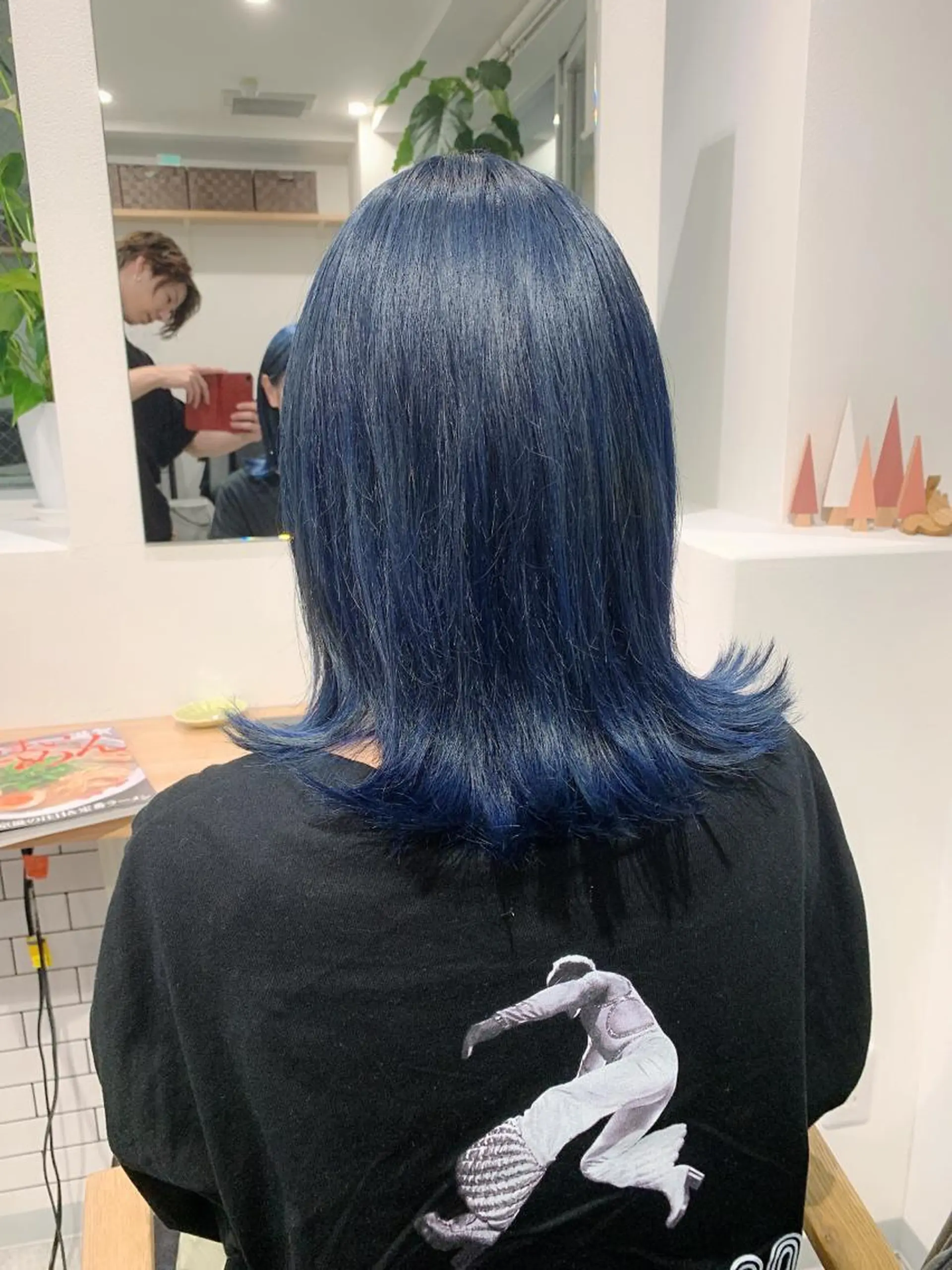 ミディアム アッシュ ハイライト レイヤーカット ヘアカラー stylist ネネのヘアスタイル