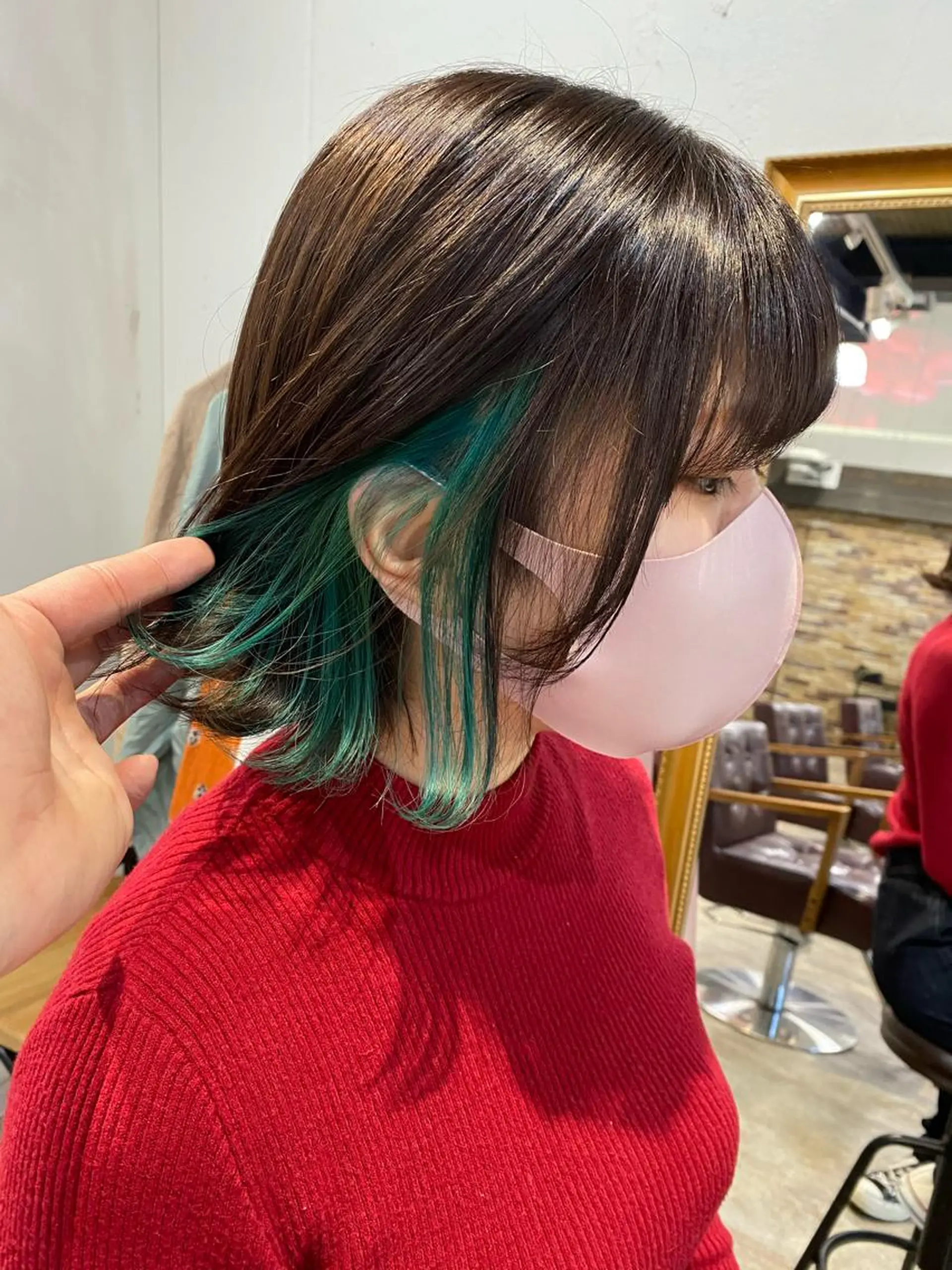 ミディアム カラー ブリーチ イヤリングカラー インナーカラー ヘアカラー ALLY（アリー）所属・ミニモお気に入り数 No.1宍戸雄弥のヘアスタイル