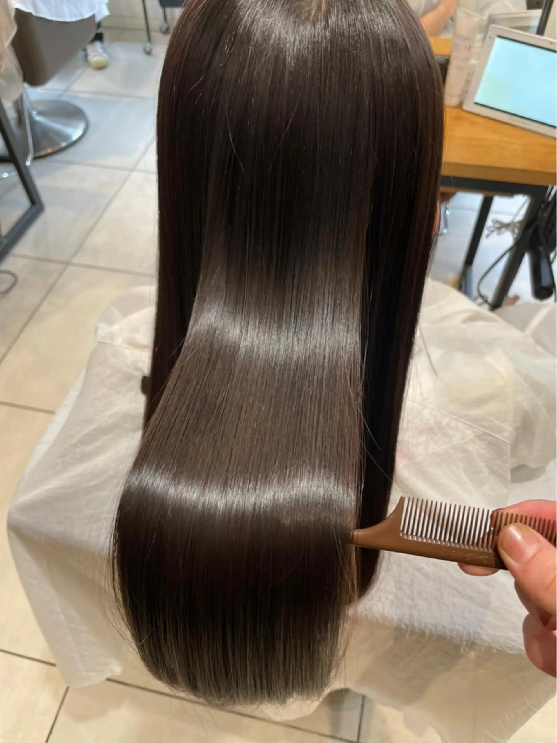 ロング ヘアカラー 縮毛矯正 トリートメント 糟谷 慈英のヘアスタイル