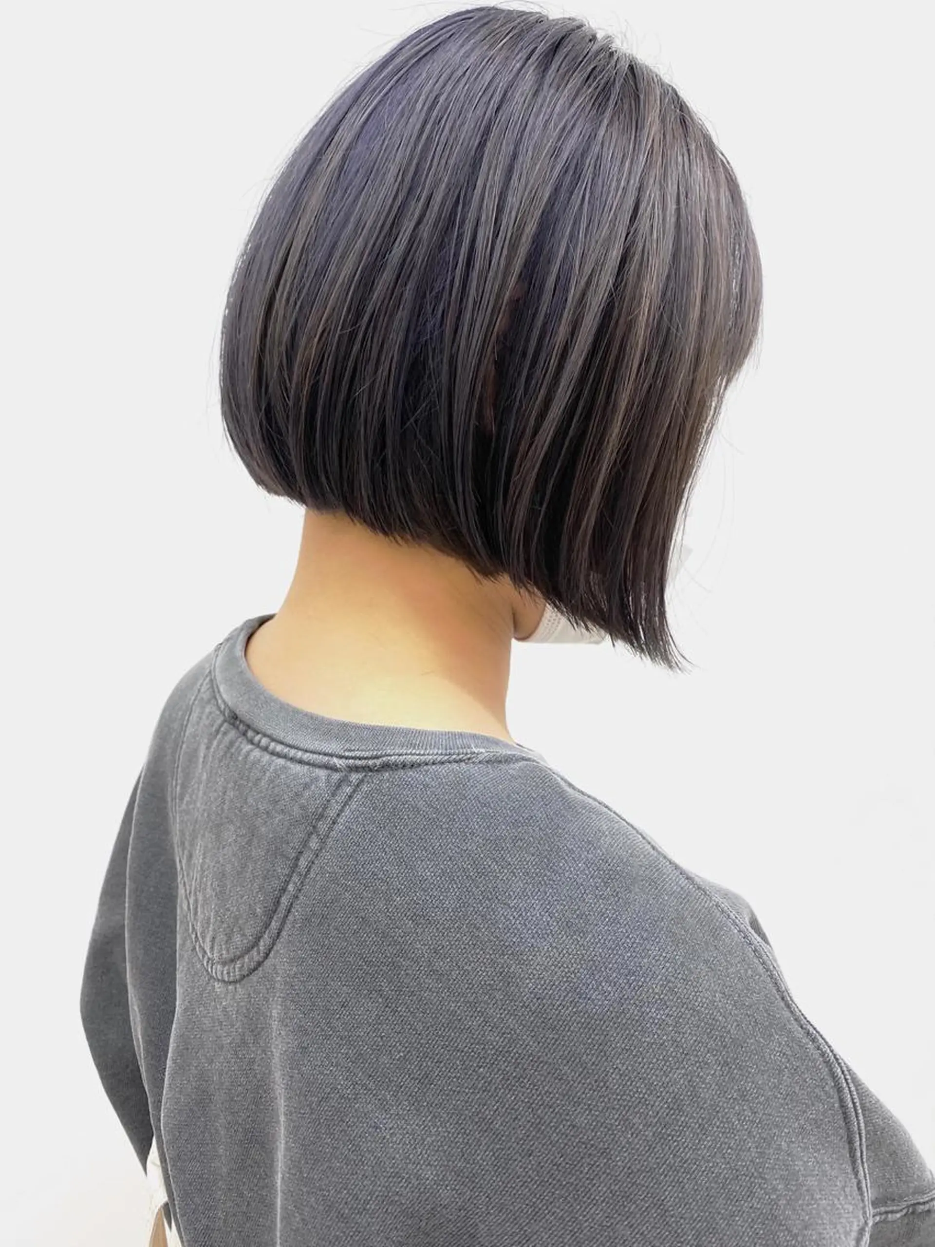 ショート ボブ カット ヘアカラー 仲川 和人のヘアスタイル