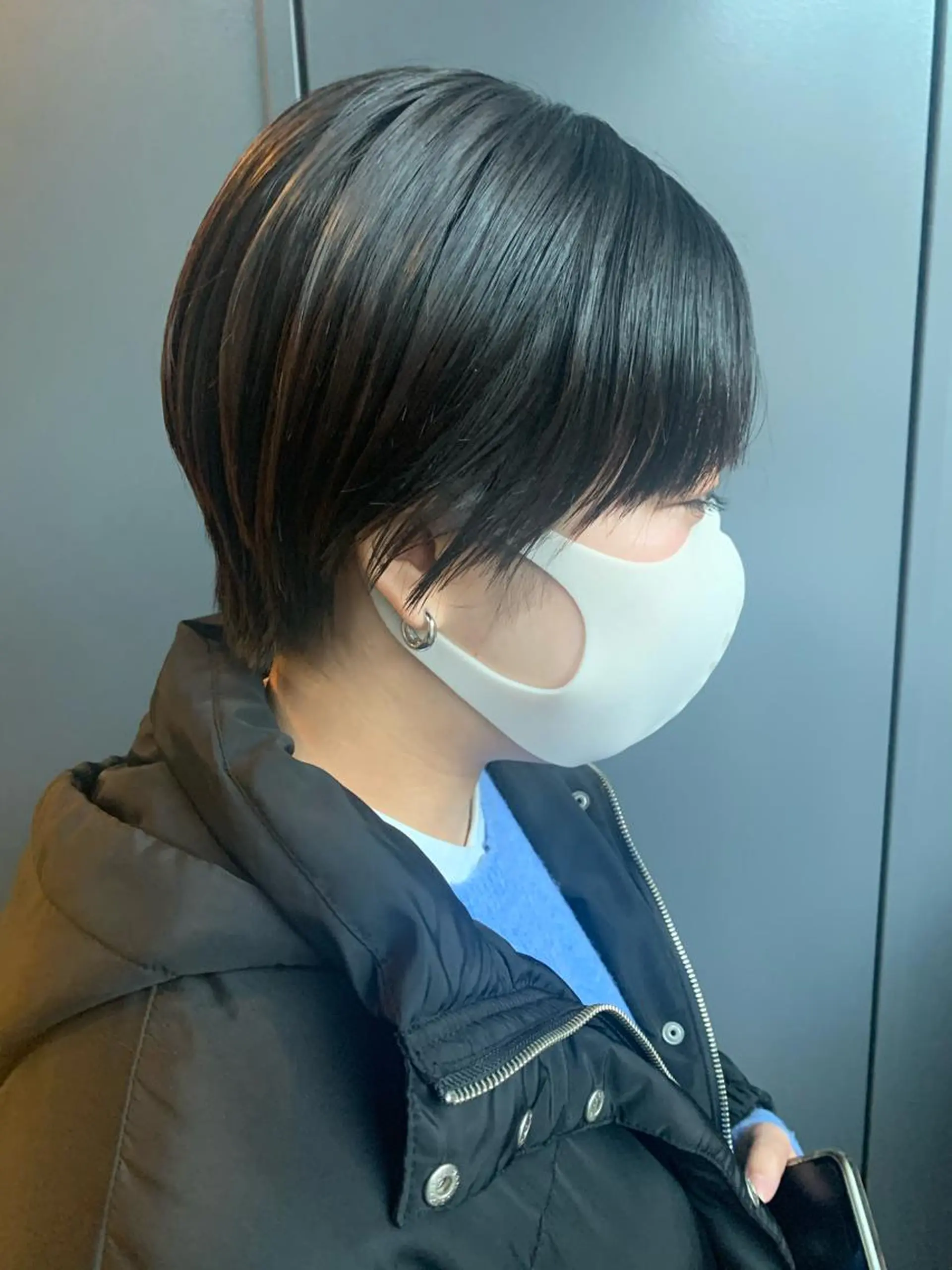 ショート カラー ヘアアレンジ サナ🌱 切りっぱなしボブのヘアスタイル