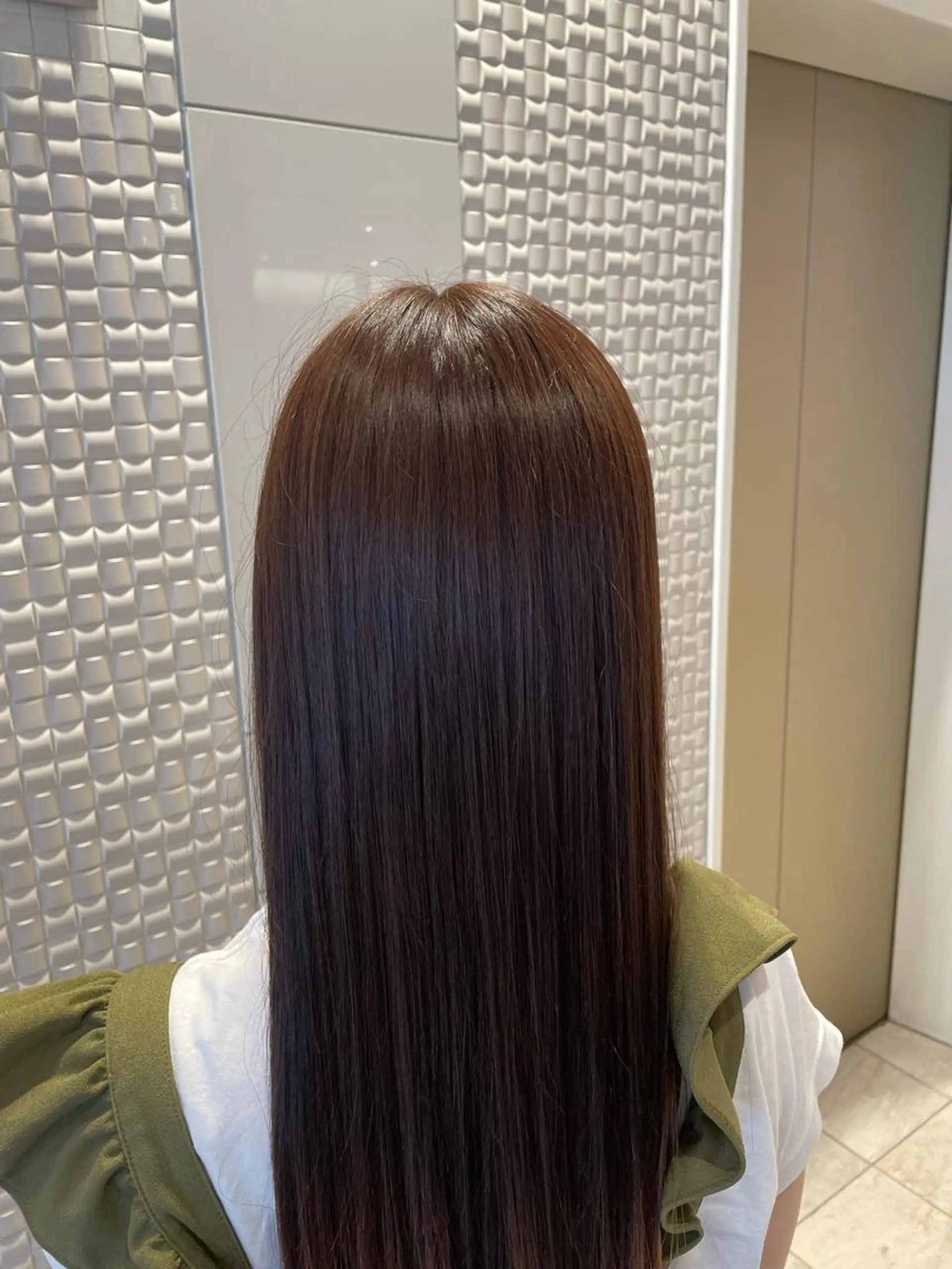 ロング カラー ダブルカラー 髪質改善 トリートメント 脇野 茉優のヘアスタイル