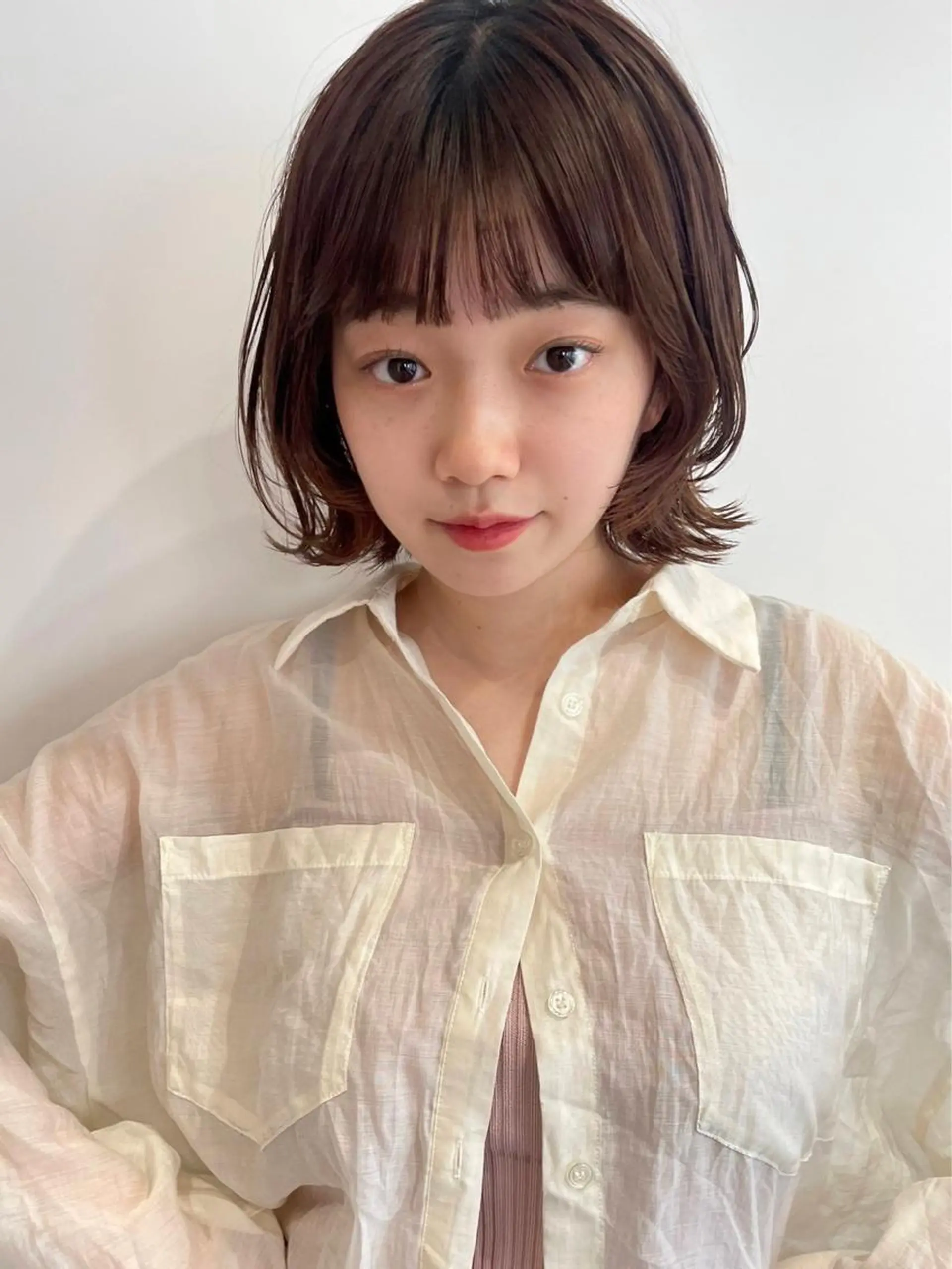 ショート カラー カット ヘアカラー トリートメント 坂田 友梨奈のヘアスタイル