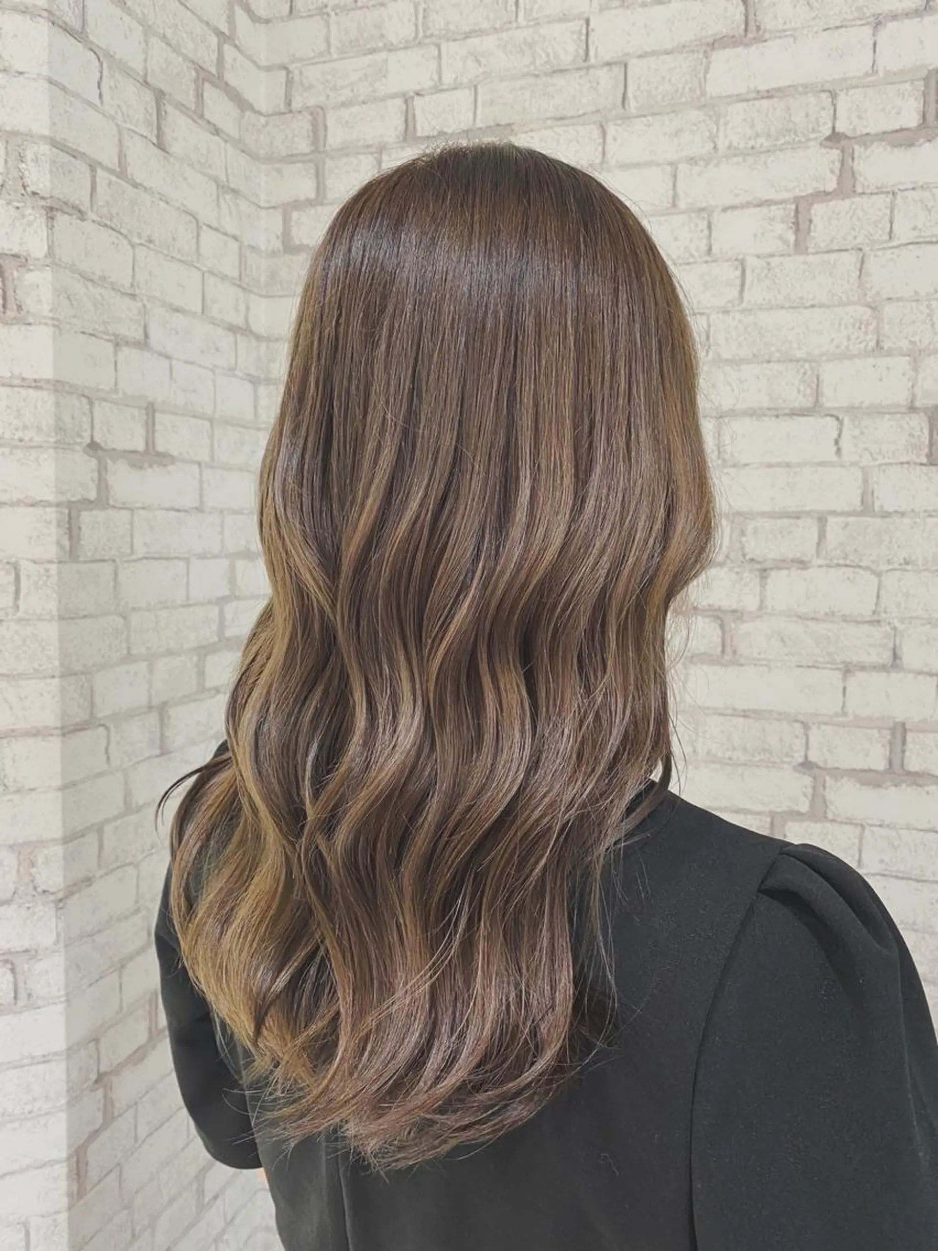 セミロング カラー ヘアアレンジ ヘアカラー ブリーチなし艶カラー 東家のヘアスタイル