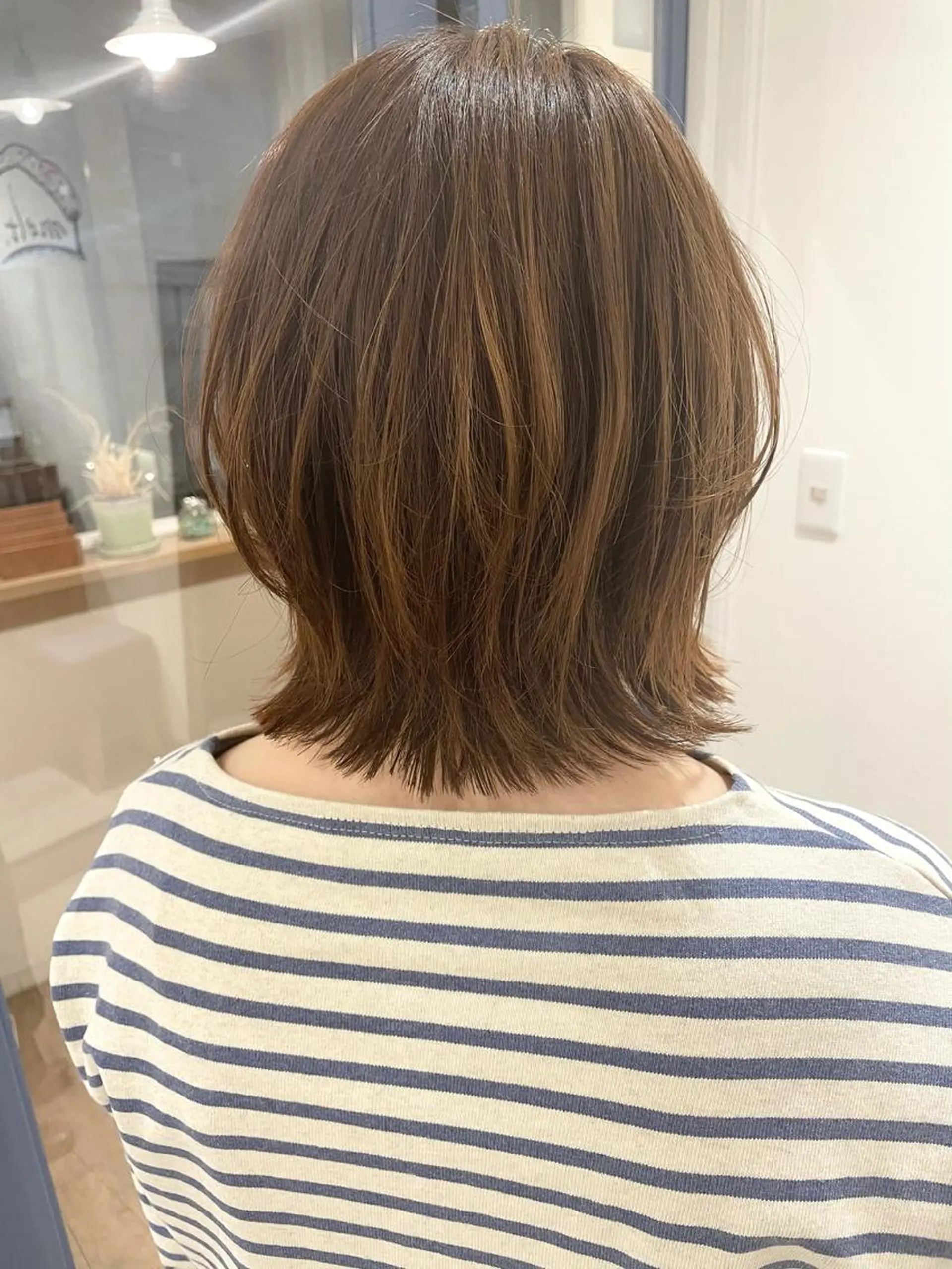 ミディアム カラー ボブレイヤー 透明感カラー ボブ くびれヘア レイヤーカット 🩰オリーブ/ ベージュ松本咲花🩰のヘアスタイル