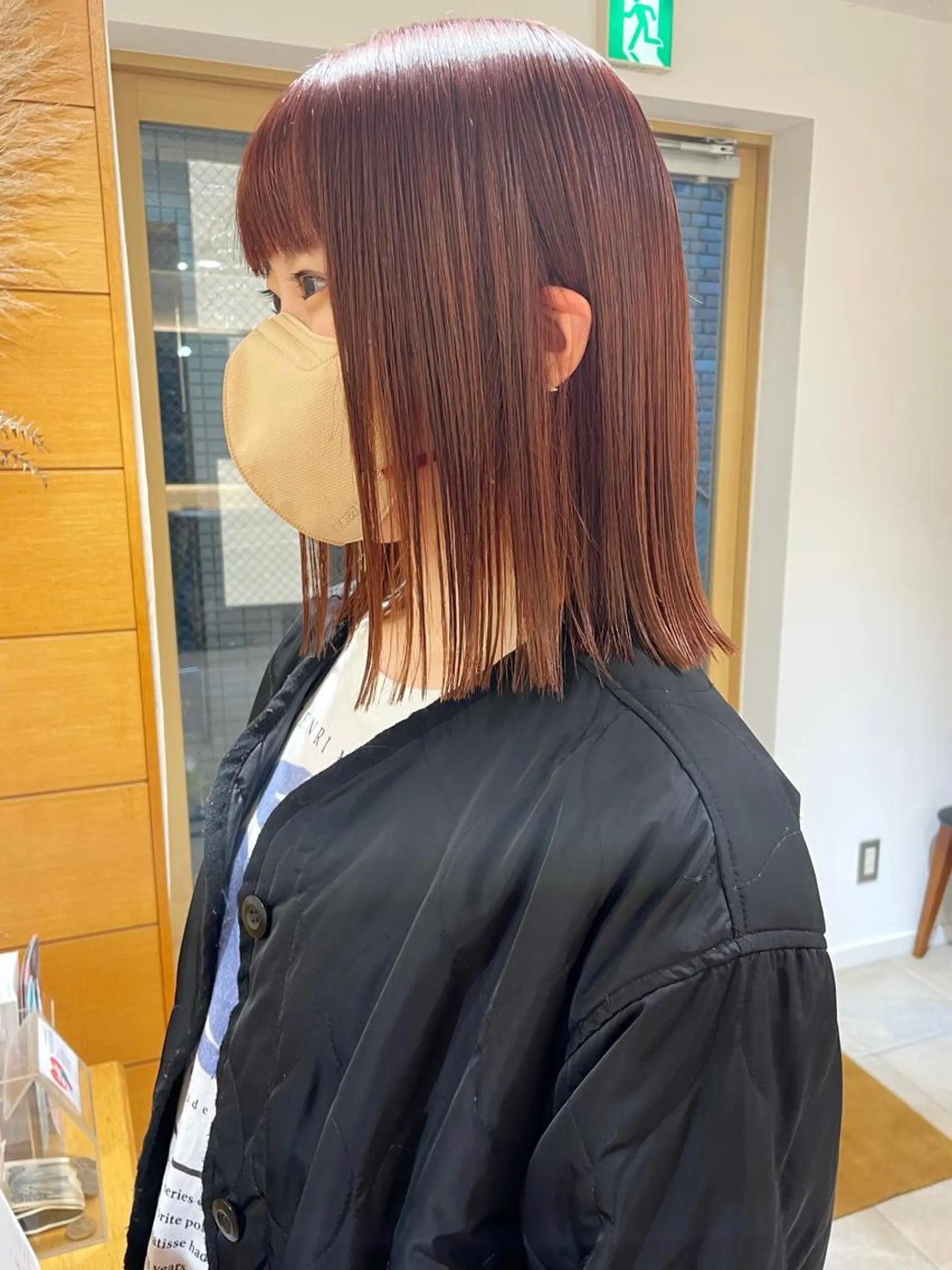 ミディアム カラー カット ヘアカラー トリートメント 齋藤 咲のヘアスタイル