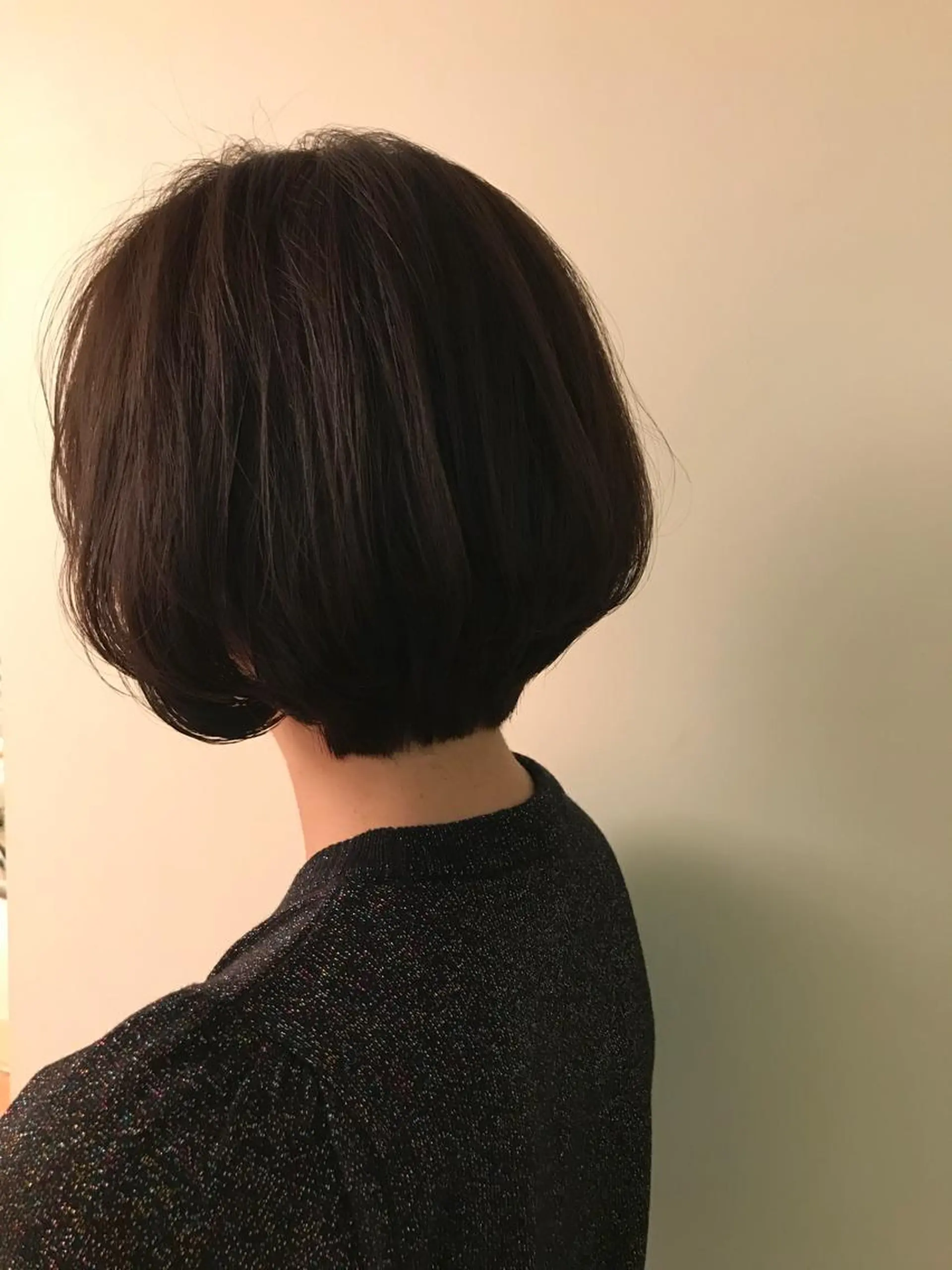 ショート カラー ボブ AILEE所属・ウルフカット レイヤーカット上柿のヘアスタイル