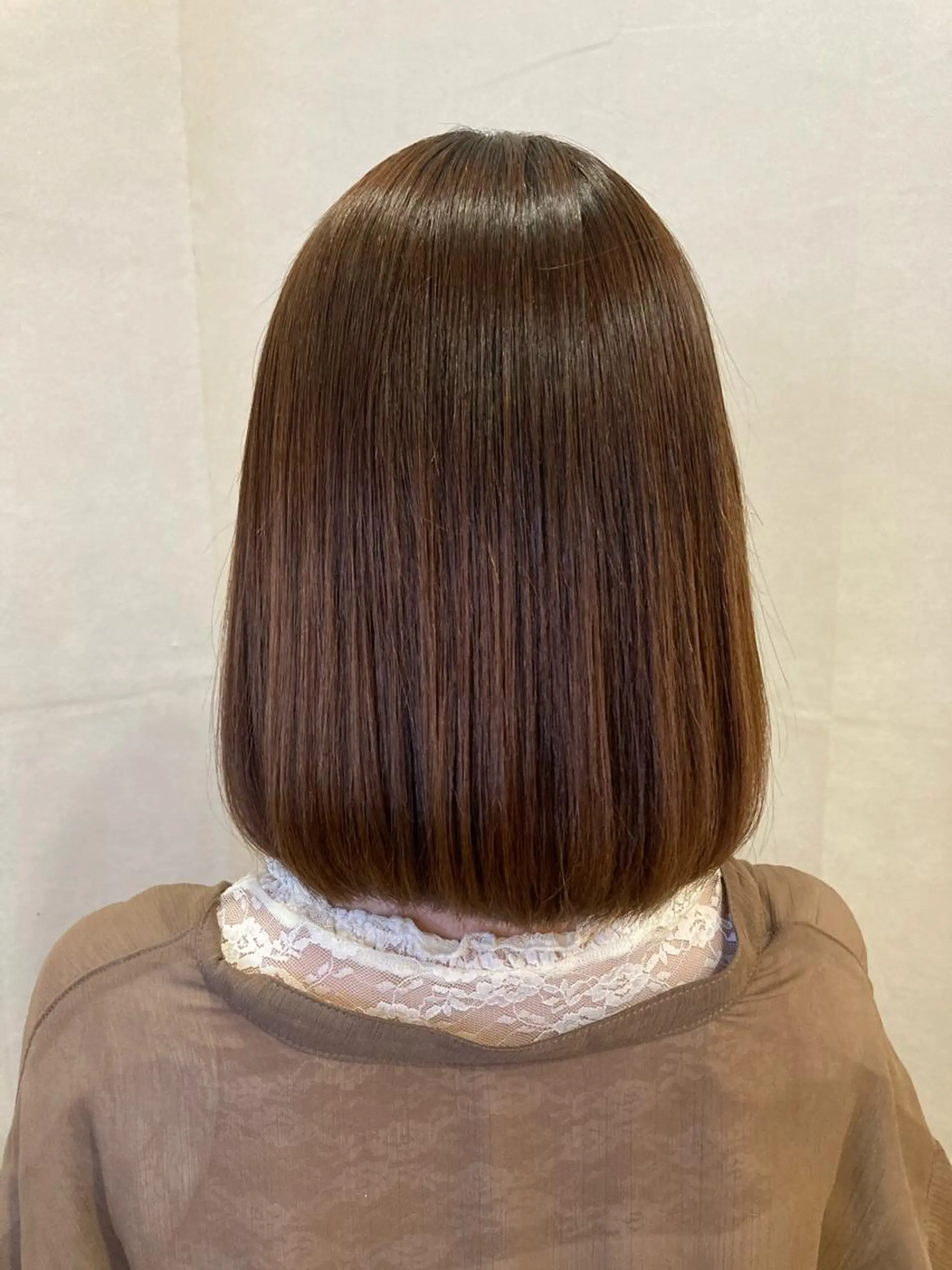 ミディアム 宮原 佳苗のヘアスタイル