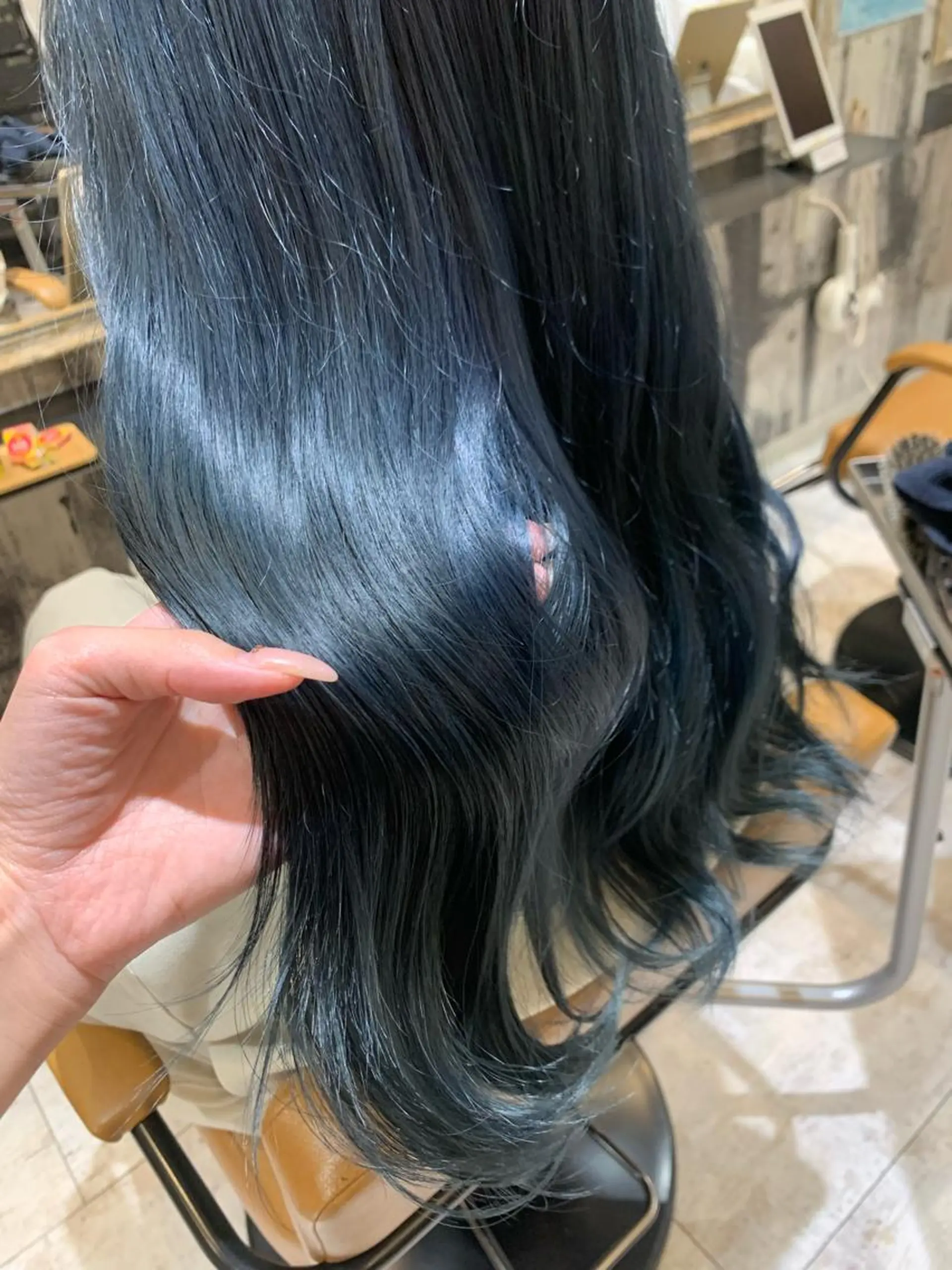 カラー ヤマダ サクラのヘアスタイル