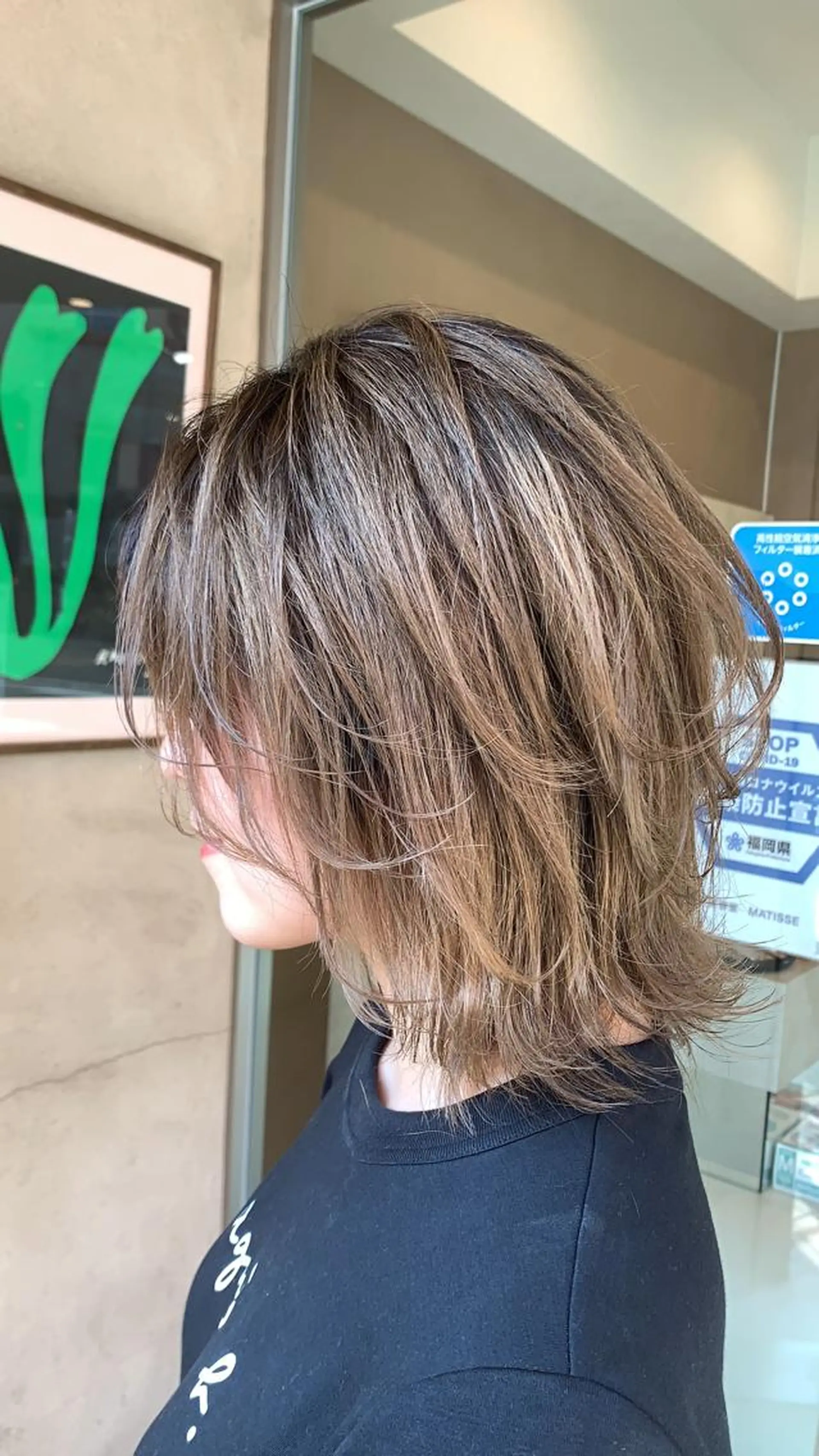 ミディアム カラー ブリーチ ボブ ウルフカット ウルフボブ メンズカット/レイヤ ーカット大名Lay.のヘアスタイル