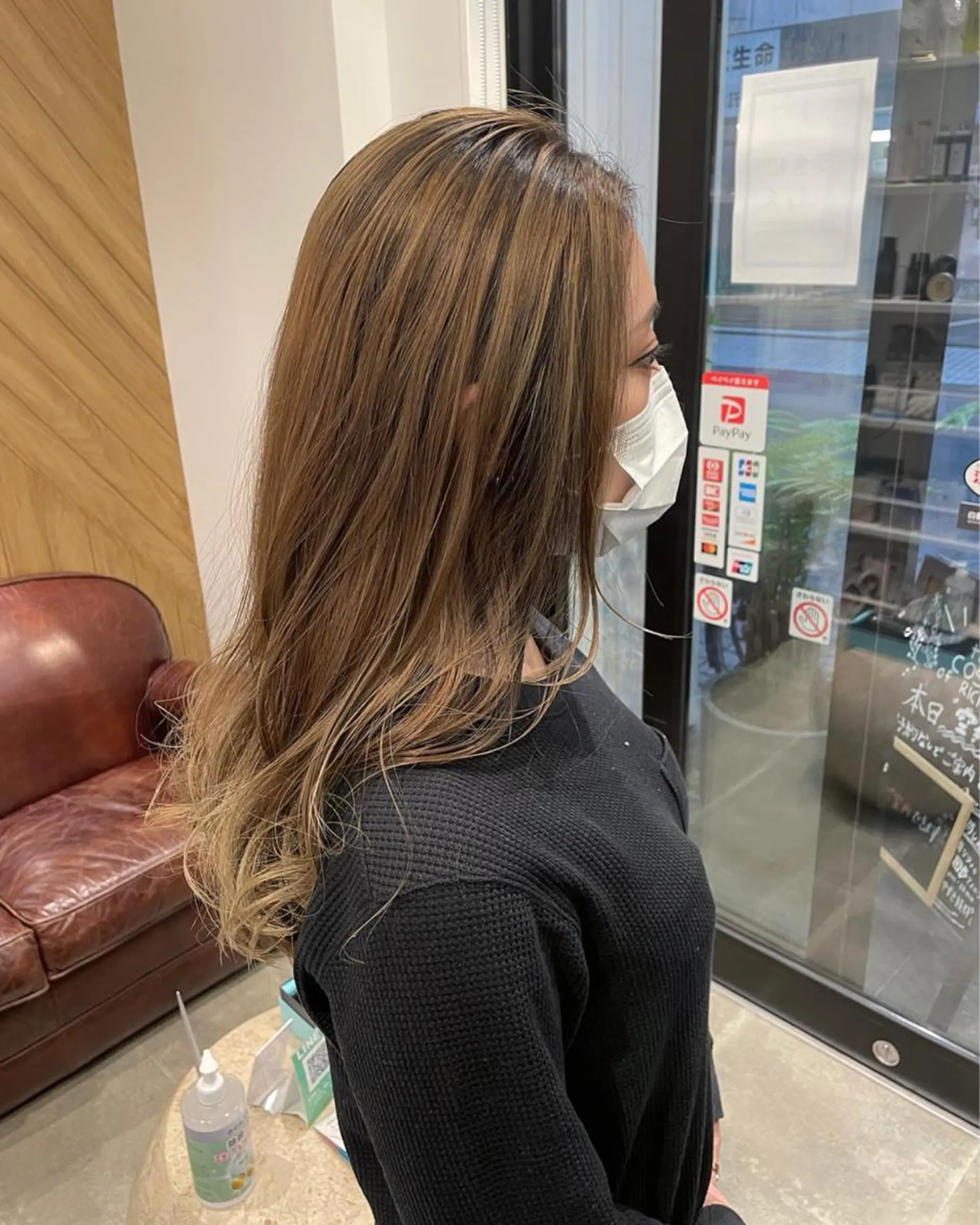 ロング 細沼 葵のヘアスタイル
