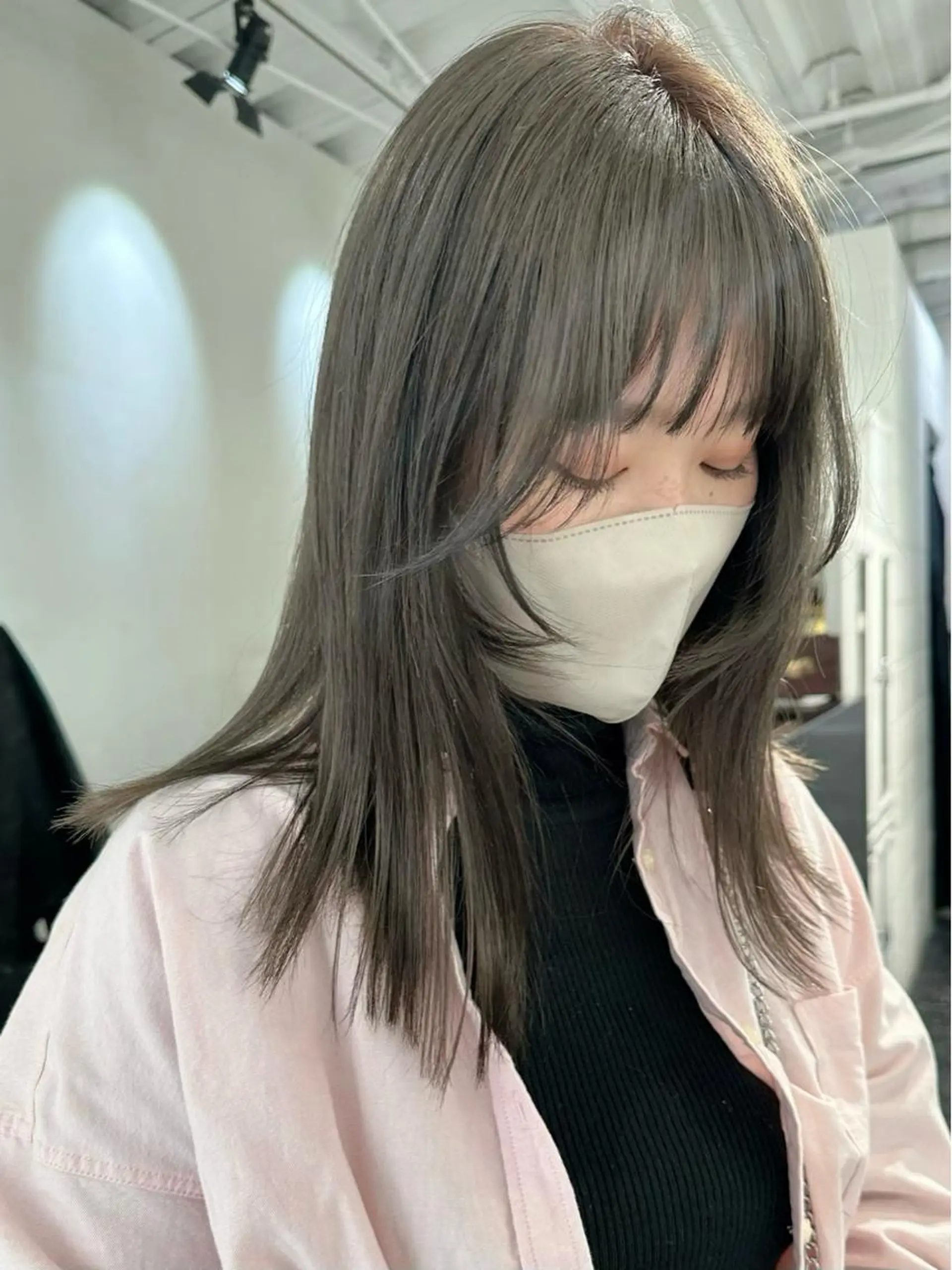 ミディアム カラー ベージュカラー オリーブベージュ ヘアカラー トリートメント レイヤーカット/艶髪 ✨💭KIRARIのヘアスタイル