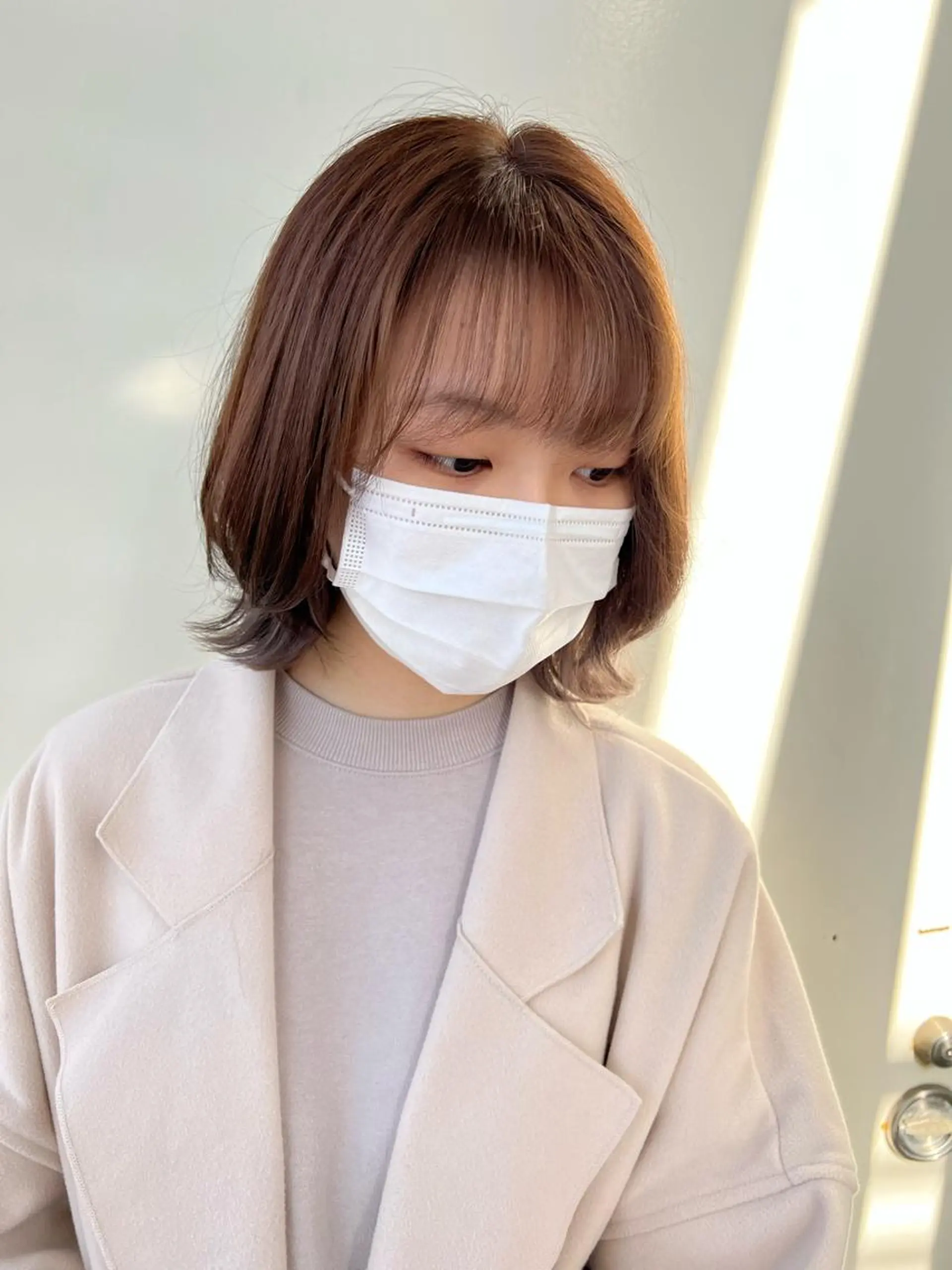 ミディアム カラー メンズ 顔まわりレイヤー レイヤーカット 外ハネヘア ヘアカラー トリートメント 韓国🇰🇷レイヤー おくれ毛/顔まわりのヘアスタイル