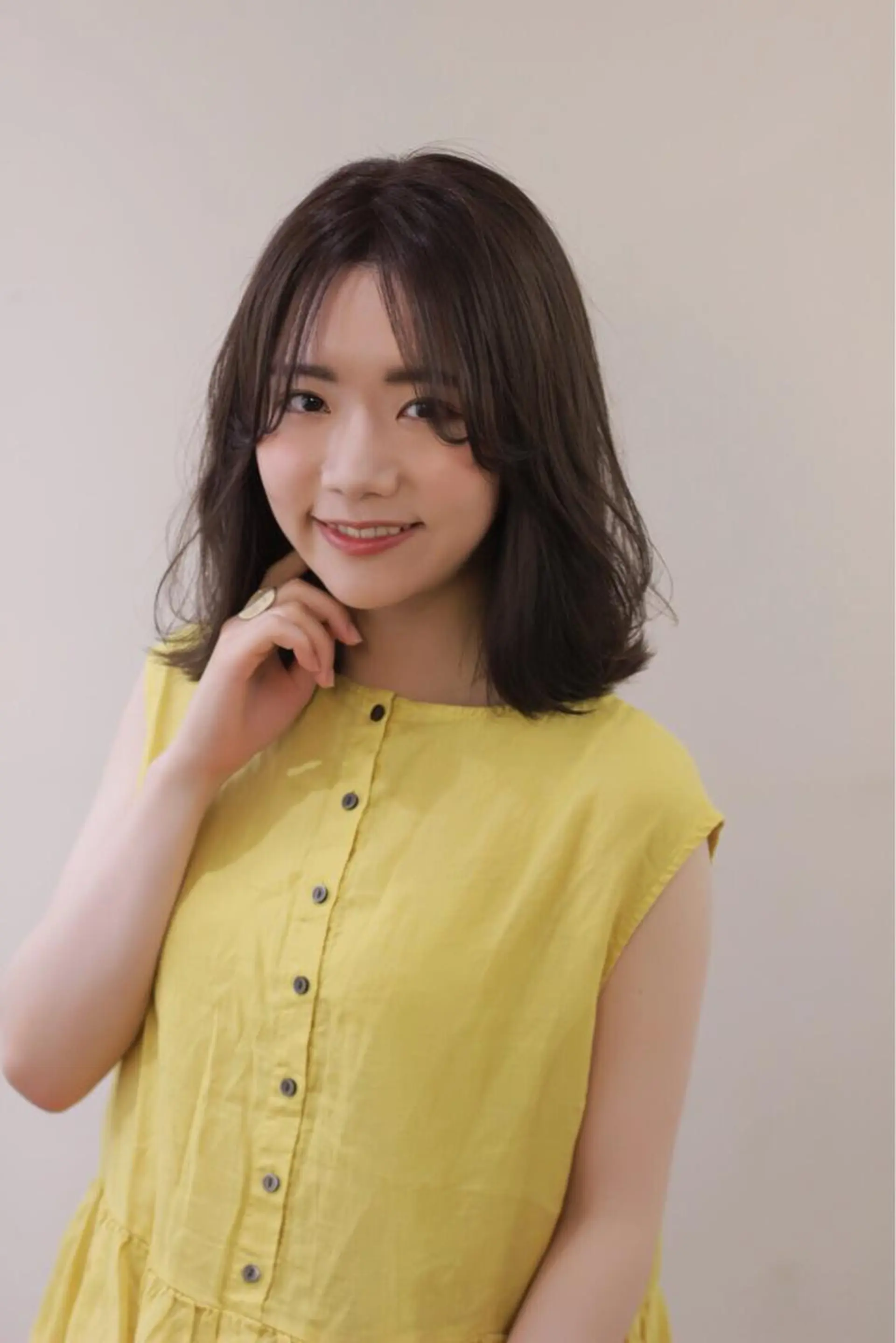 ミディアム カラー 伸ばしかけ 外ハネヘア アメリラブヘアー 土屋　洋平のヘアスタイル