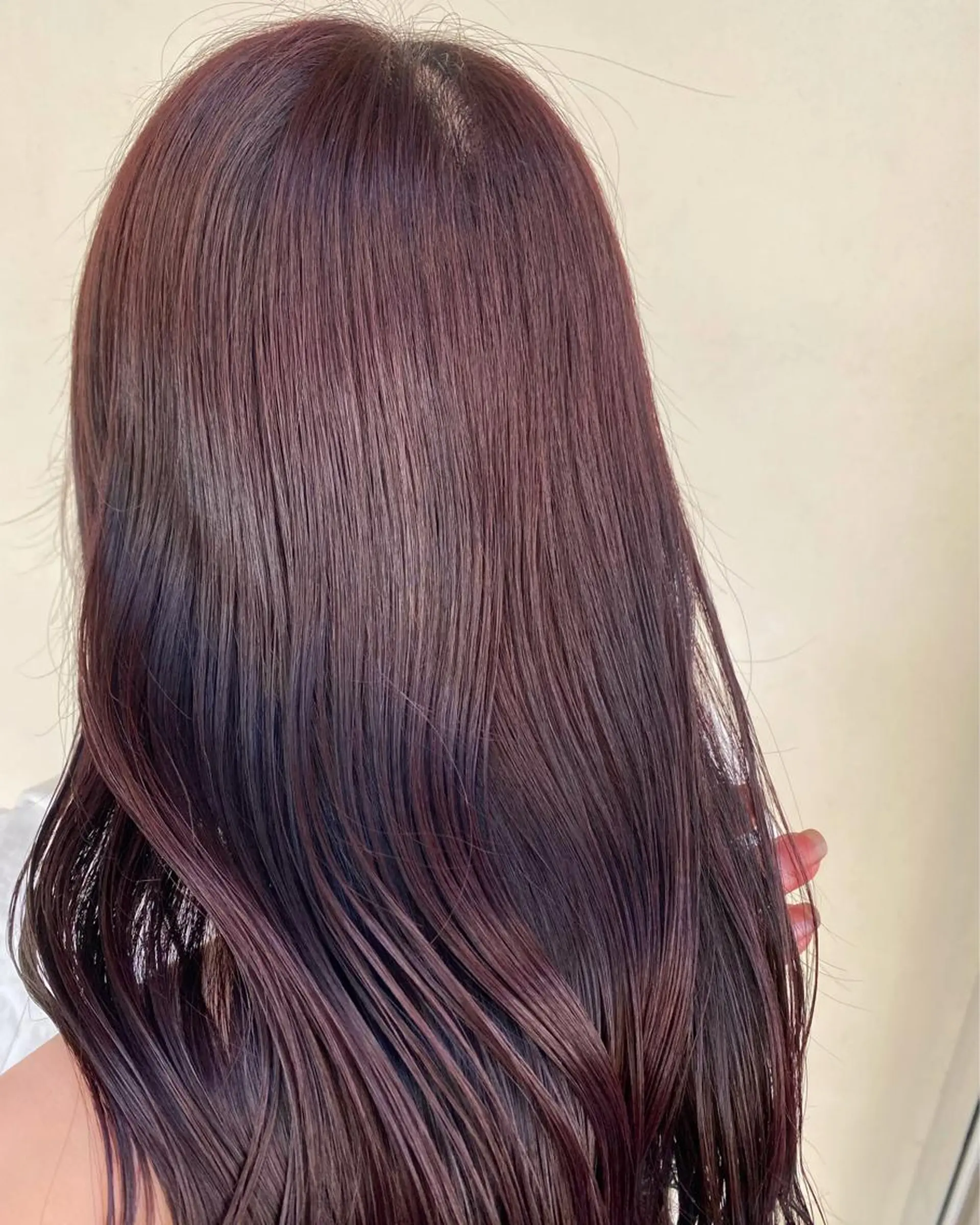 ミディアム カラー ブリーチ イルミナカラー ブリーチなしカラー ヘアカラー トリートメント 前田 美桜のヘアスタイル