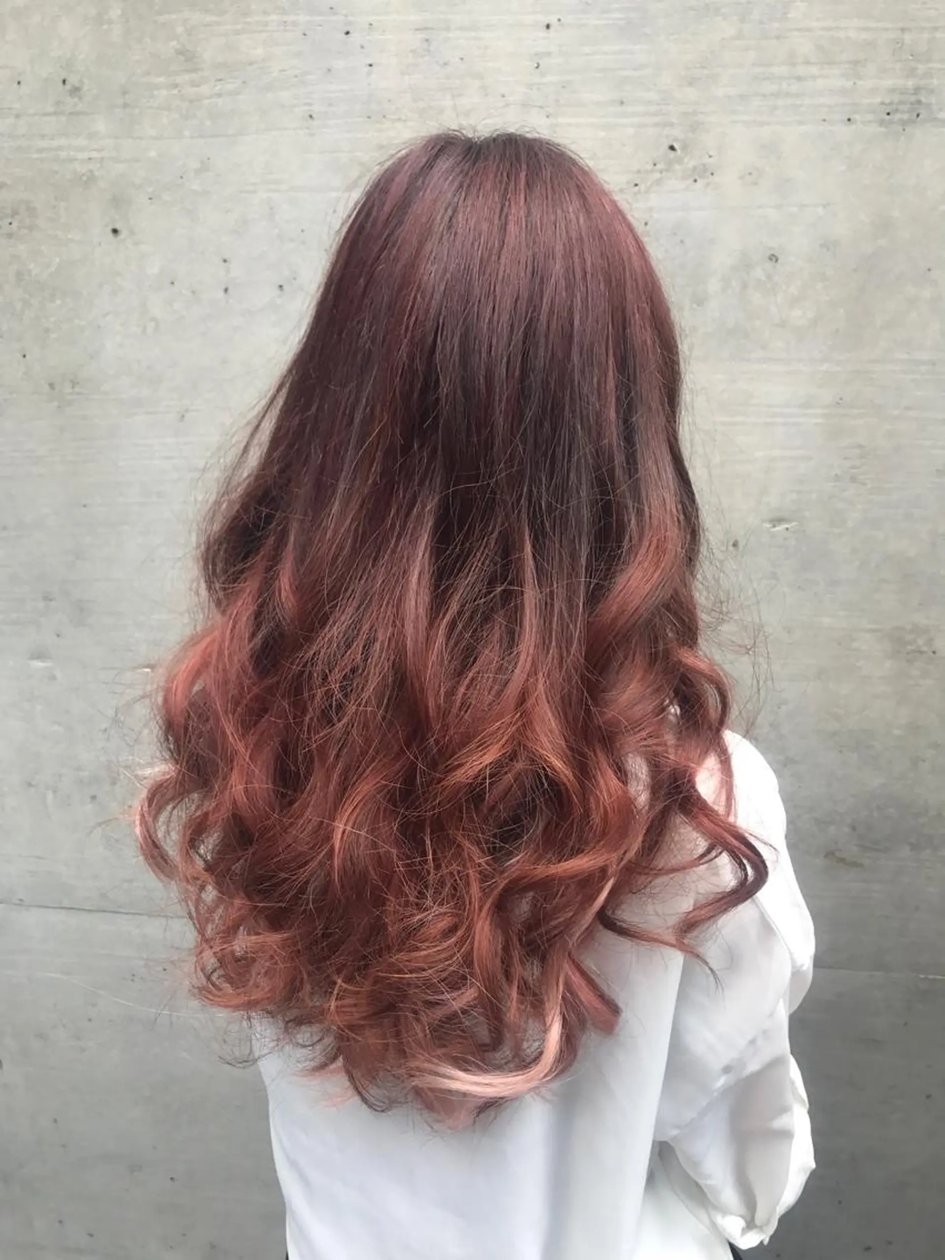 ロング カラー グラデーションカラー ピンクカラー レイヤーカット ローレイヤー ていねい技術No.1 🌈諏訪 健太のヘアスタイル