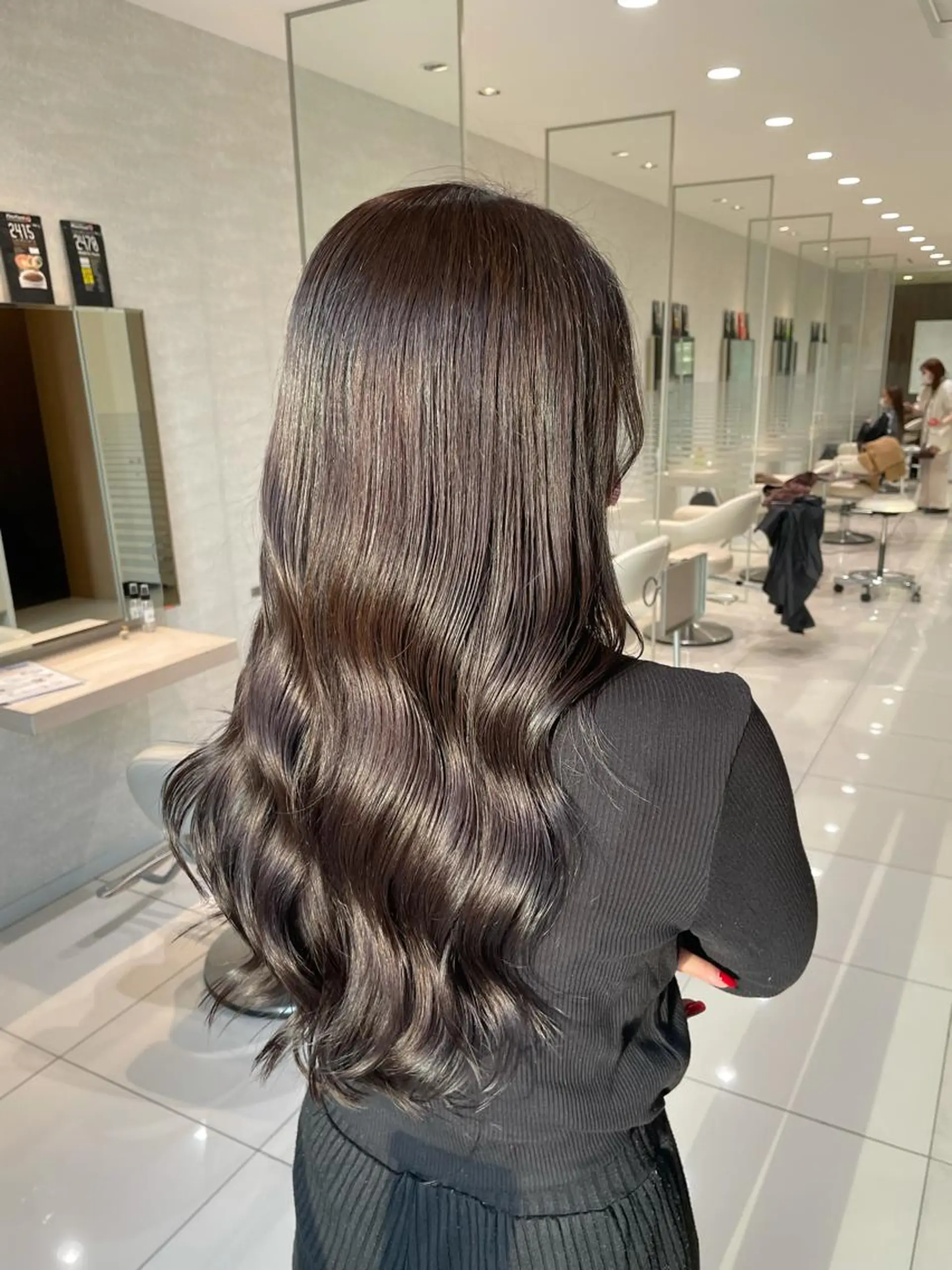 ロング カラー ご新規様限定クーポン あります　桂口　烈闘のヘアスタイル
