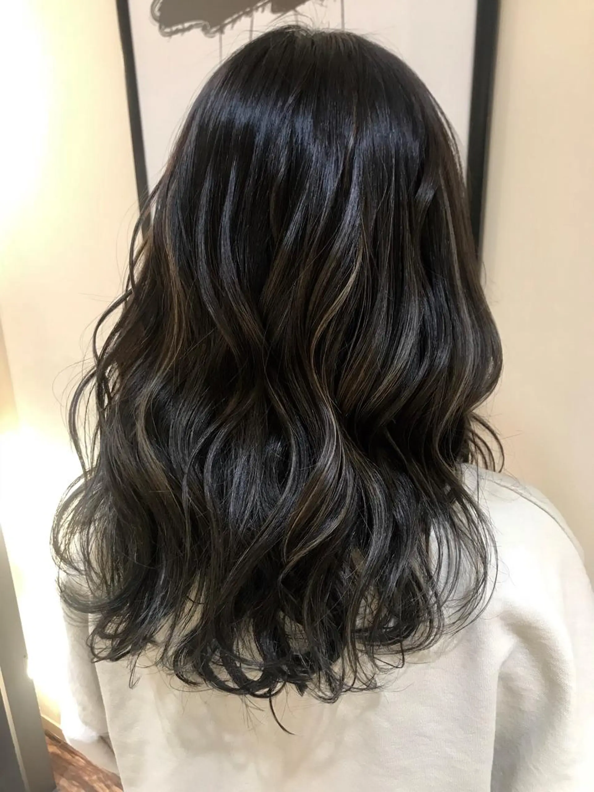 ミディアム カラー ダークグレー ダークグレージュ グレージュ ハイライトカラー ハイライト Remore所属・中塚 義人のヘアスタイル