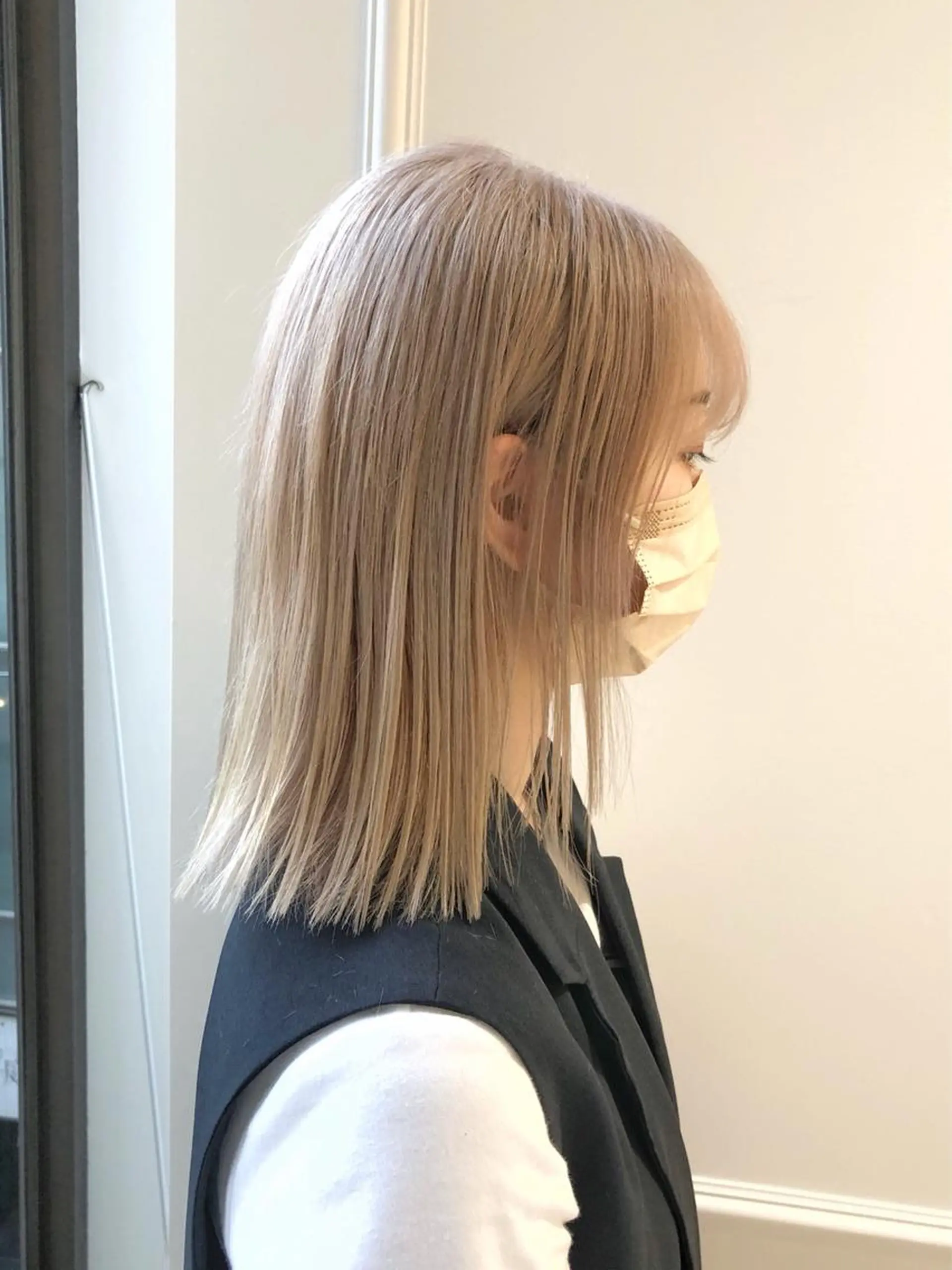 ミディアム カラー ブロンド ホワイトブロンド ヘアカラー レイヤー⭐️カラー ⭐️平川雅史のヘアスタイル