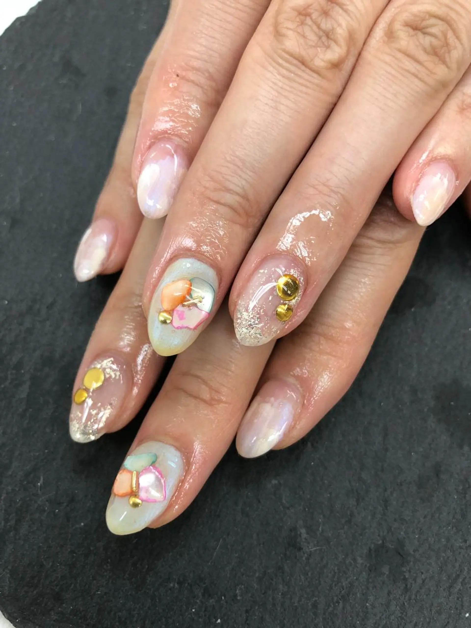 ネイル esNail&eye イーズネイル＆アイのネイルデザイン