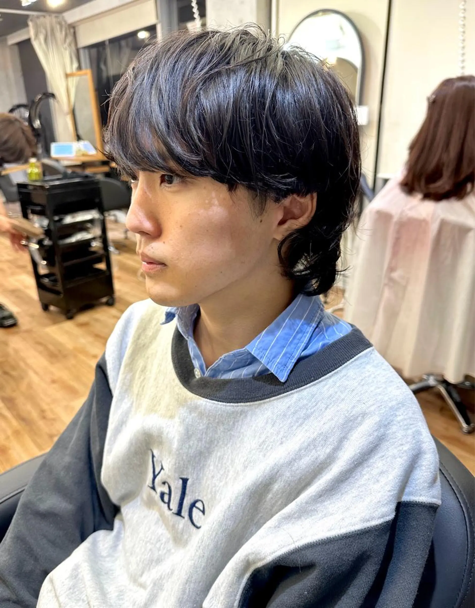 ミディアム アッシュ 韓国風ヘア レイヤーカット 外ハネヘア ウルフカット カット 大人可愛いヘア 大田のヘアスタイル