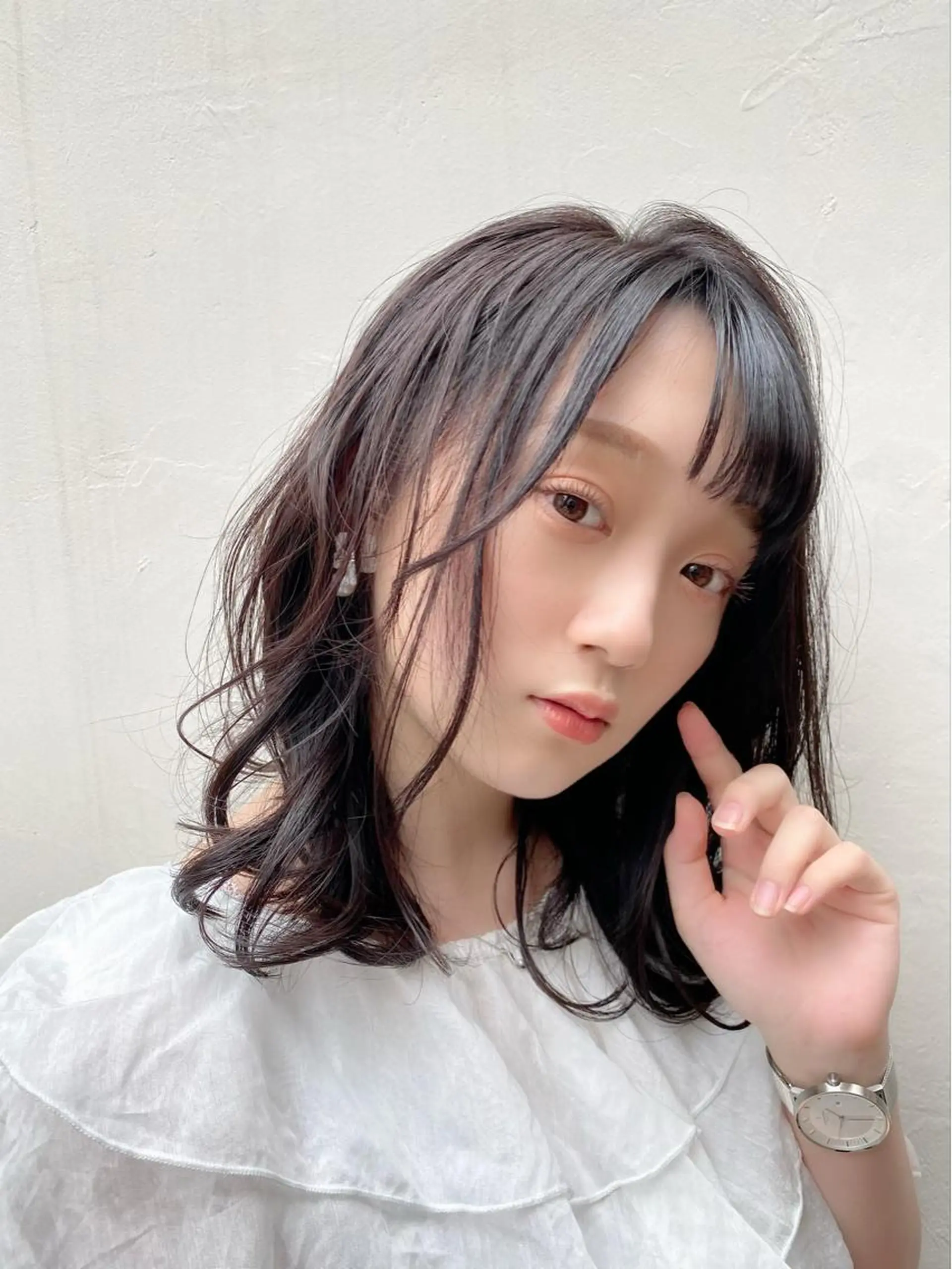 ミディアム カラー ミディアムレイヤー グレージュ レイヤーカット 統括マネージャー/ 髪のドクター/前原悟のヘアスタイル