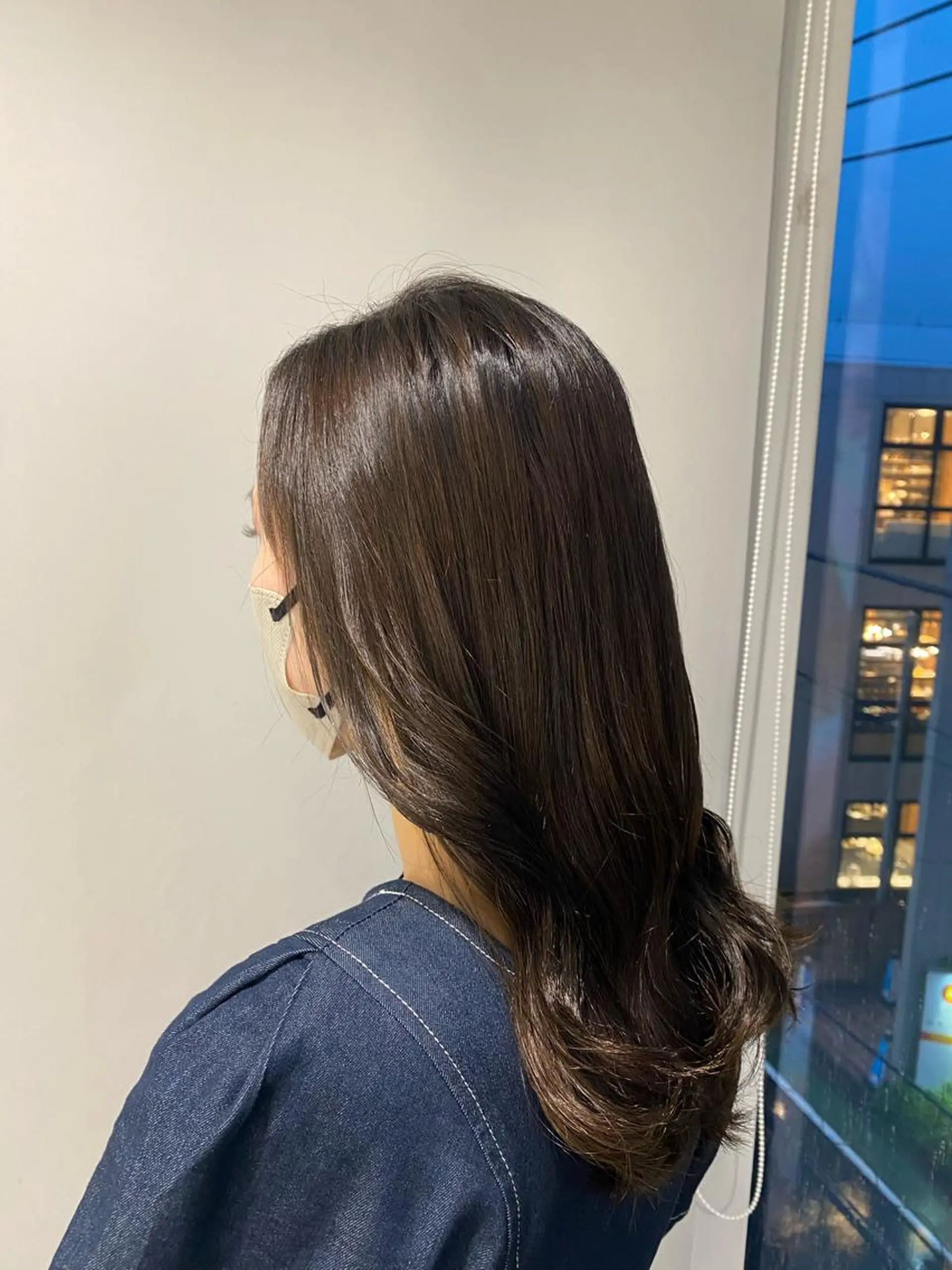 セミロング カラー 🦋‪ハイトーンカラ ー🦋‪熊田 史織のヘアスタイル