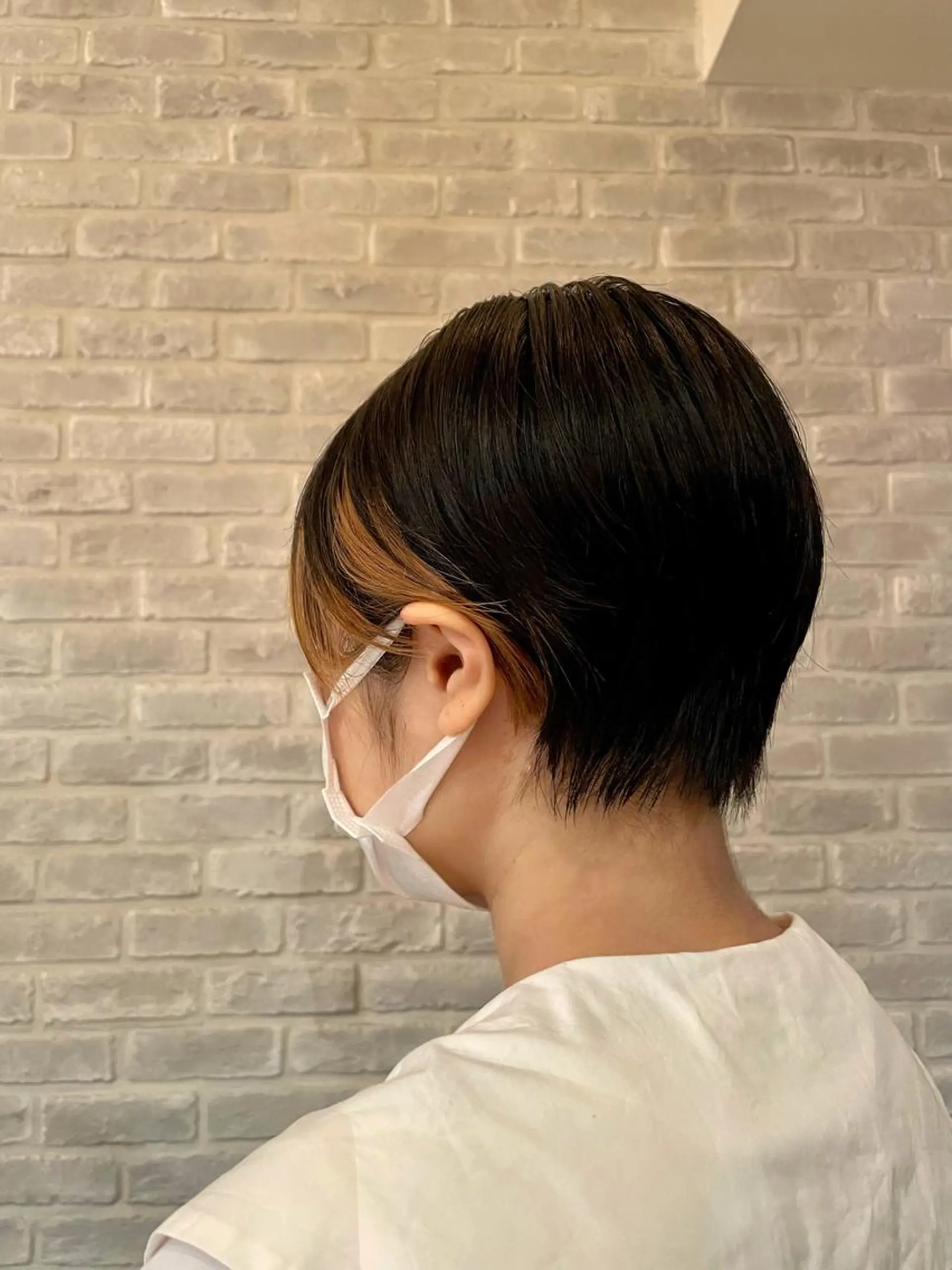 ショート カラー ハンサムショート ハイライトカラー ハイトーンカラー インナーカラー ハイライト 若林 良のヘアスタイル