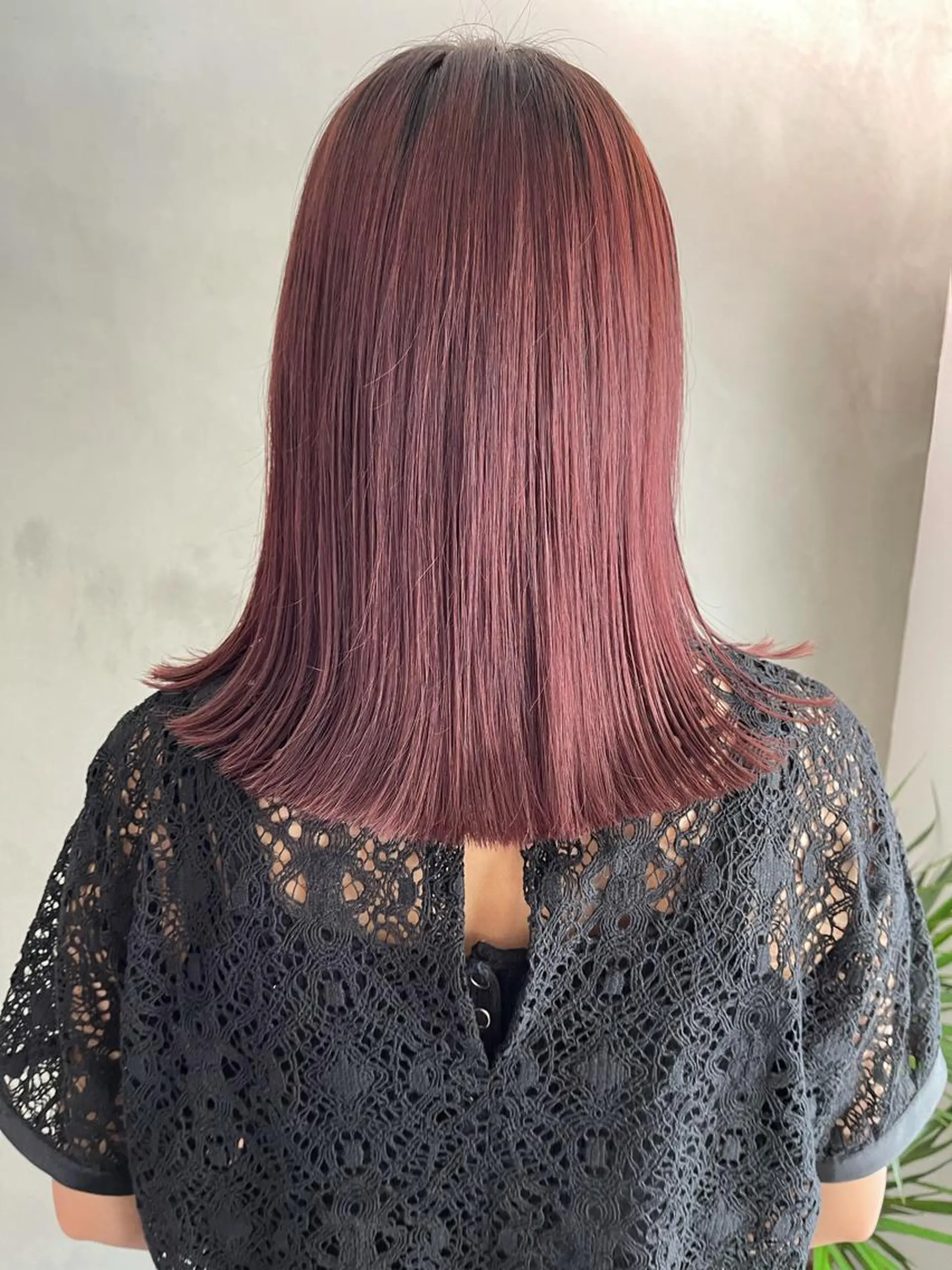 ミディアム カラー ピンクカラー ハイトーンカラー RYUのヘアスタイル