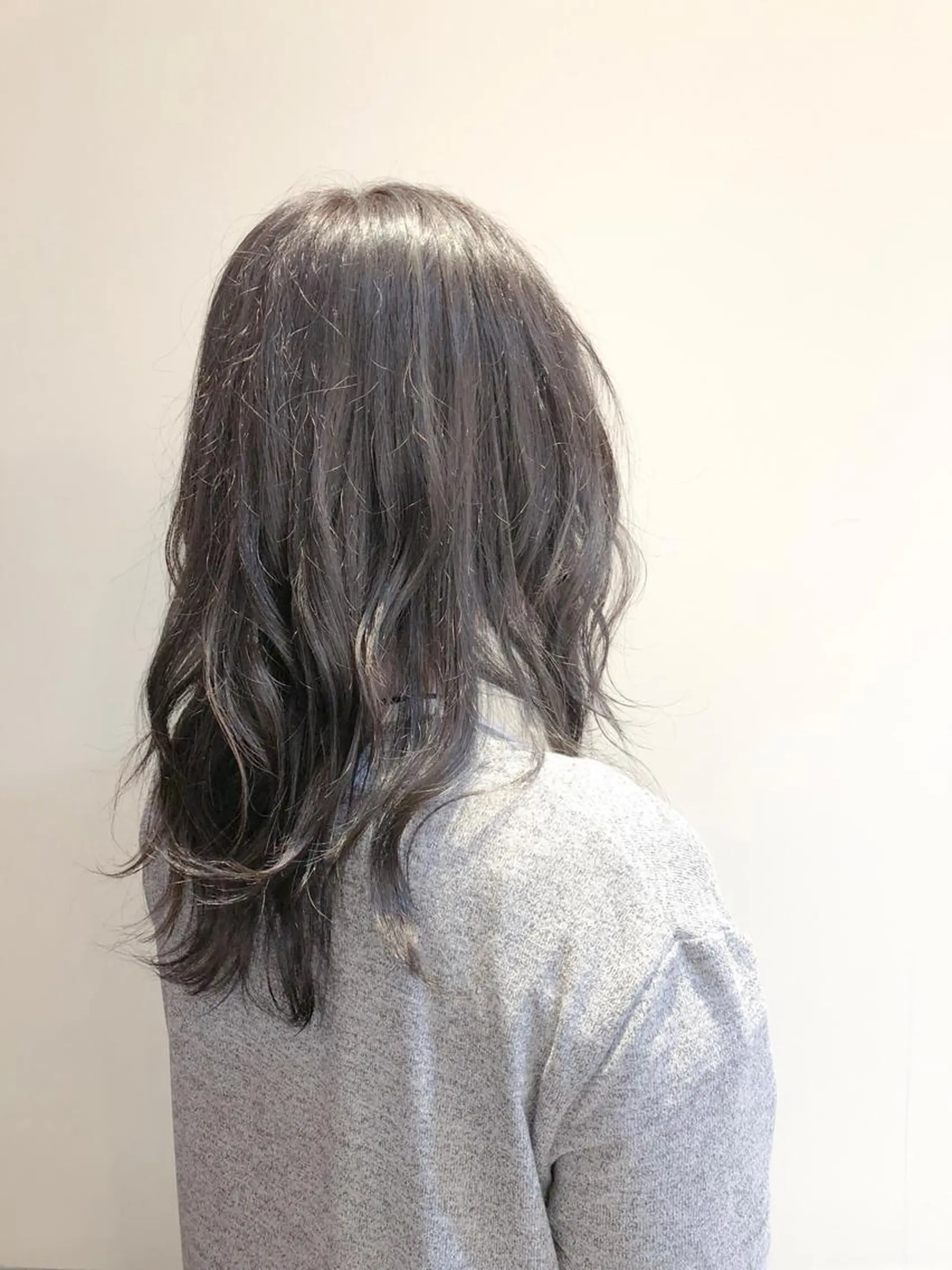 ロング カラー アッシュ un所属・un 溝の口 伊豆本のマツエク・マツパデザイン