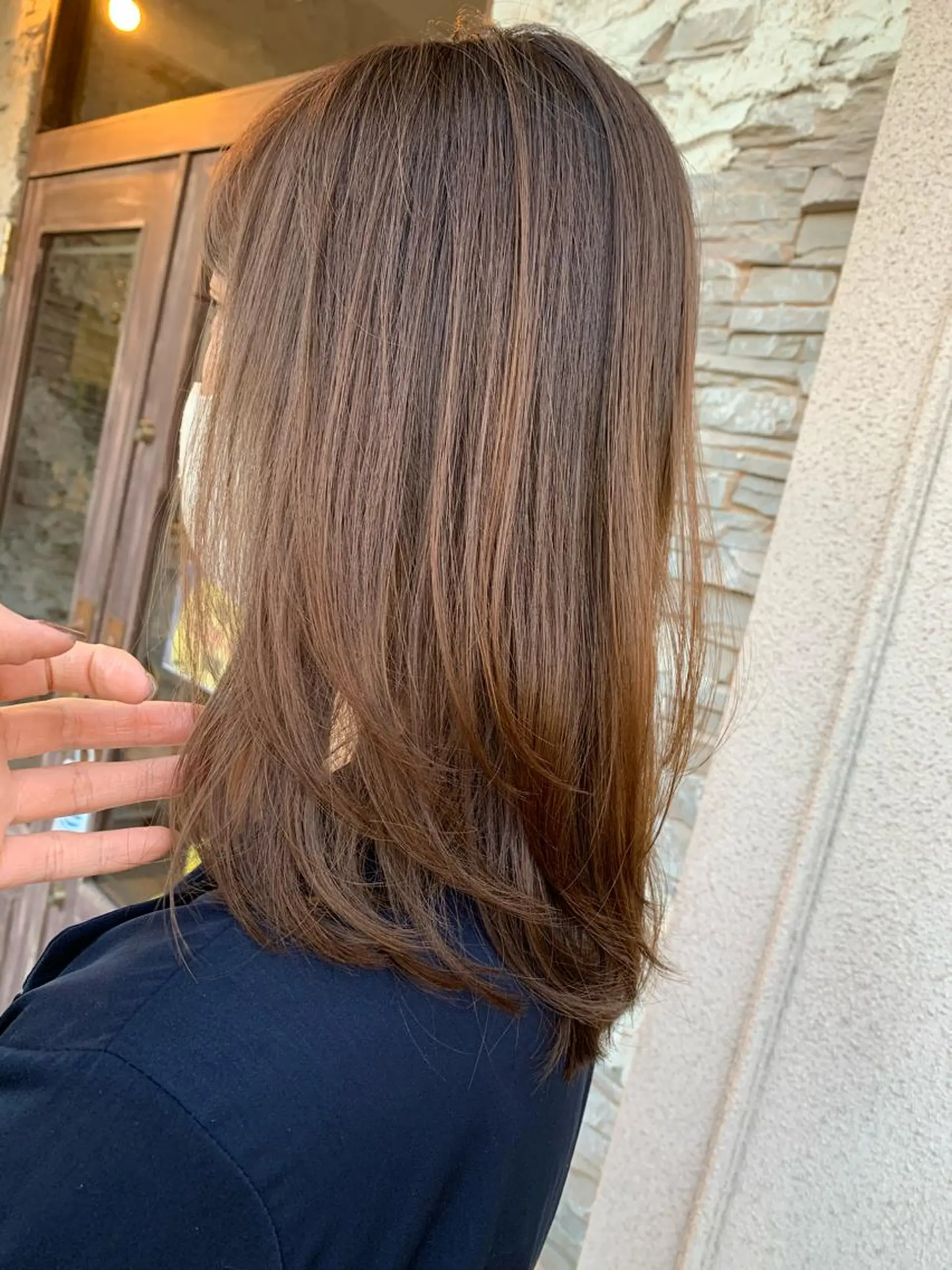 セミロング レイヤーカット こいけ ほのかのヘアスタイル