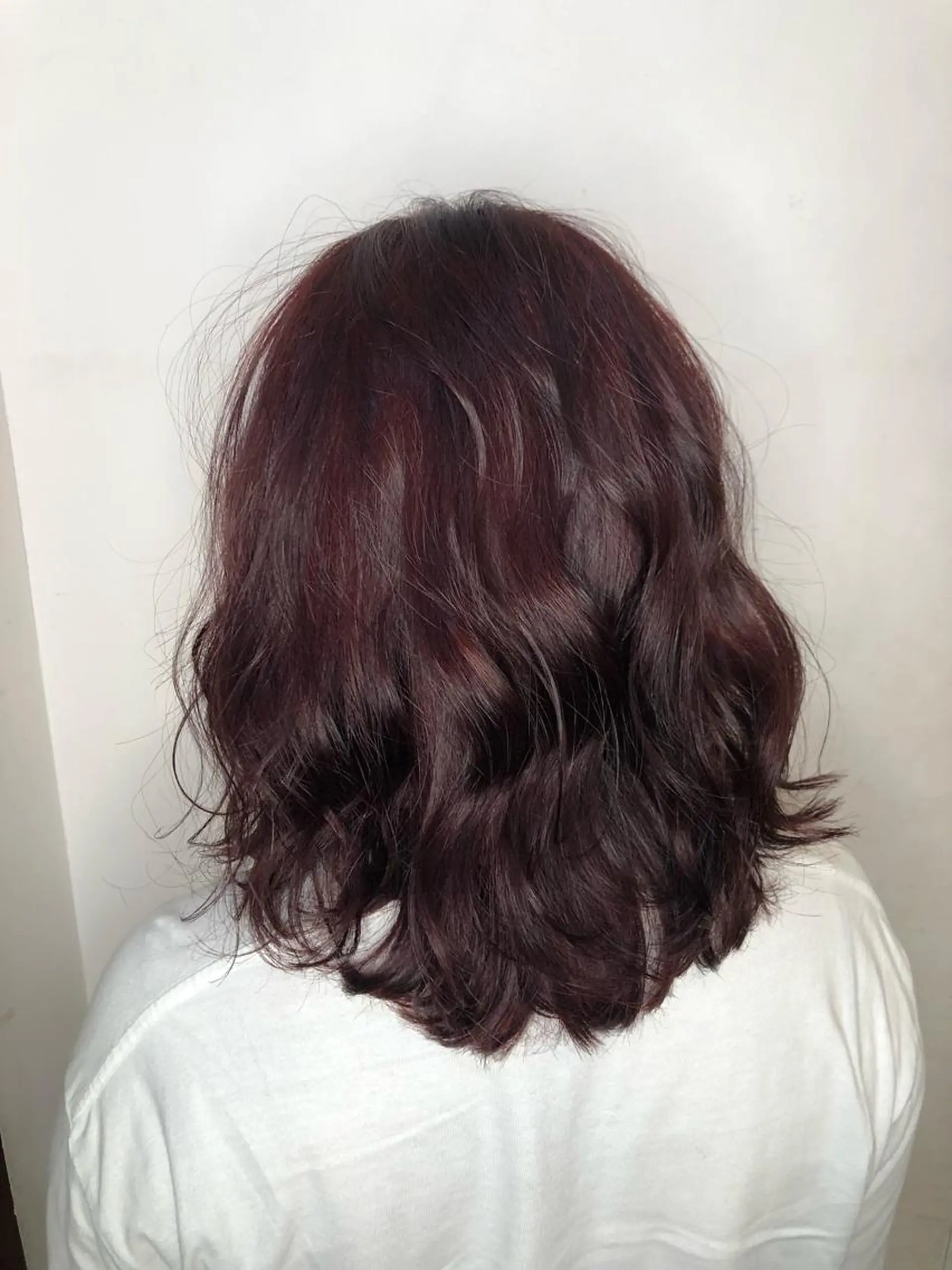 ミディアム カラー newi saLyu 今井海斗のヘアスタイル