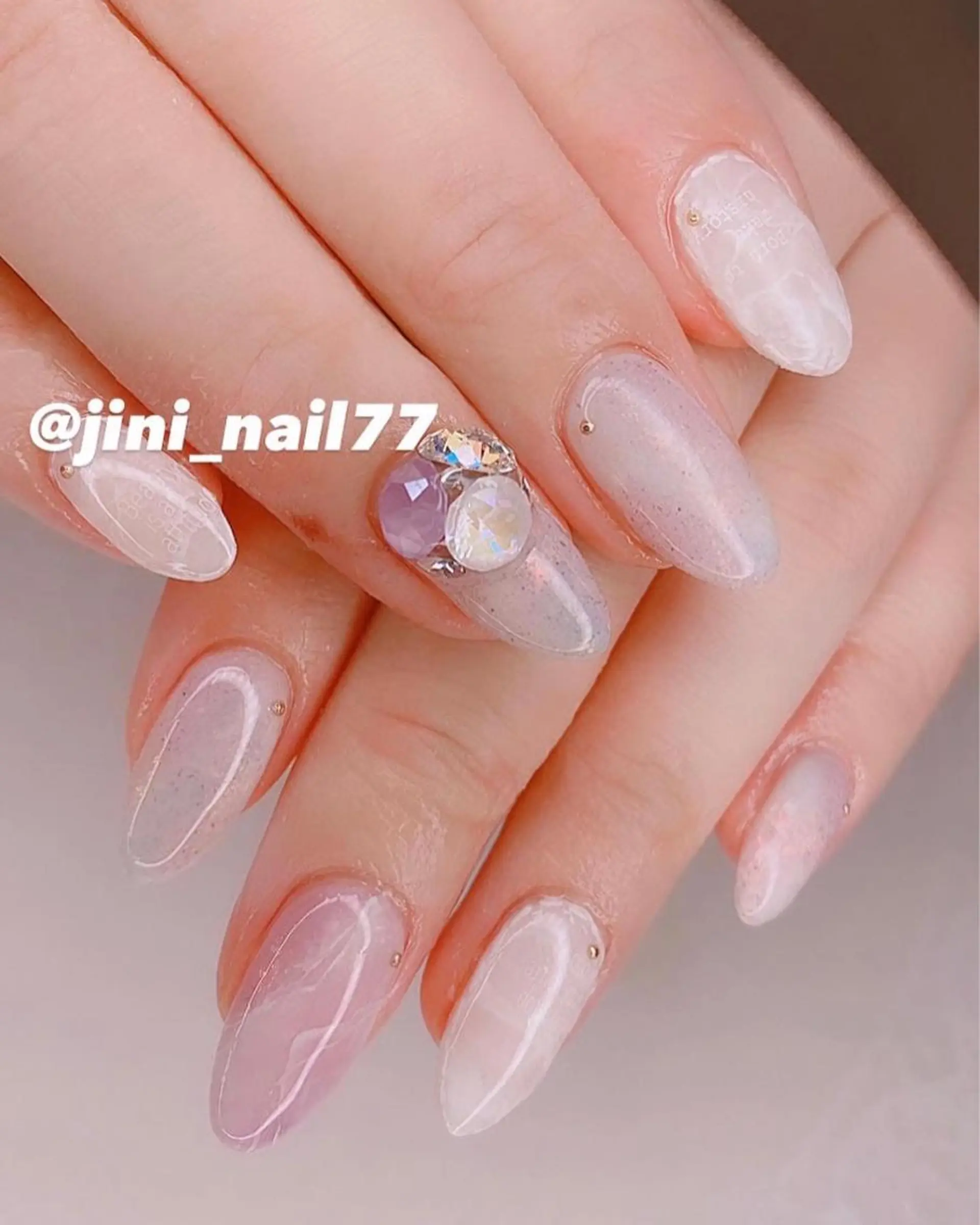 ネイル ハンドネイル JINI NAIL所属・ジニ ネイルのネイルデザイン