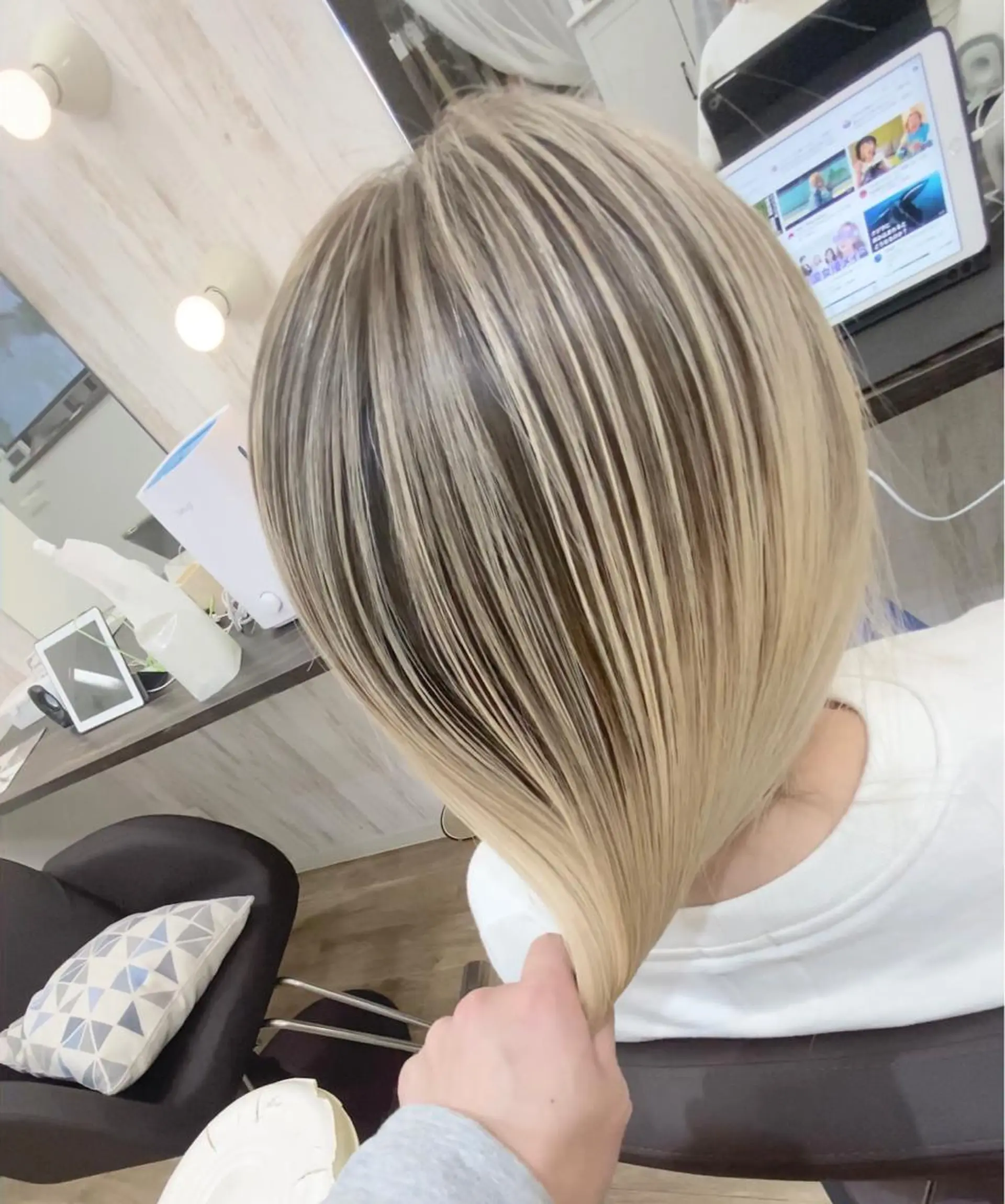 セミロング カラー プライベートサロン LyoN/RYOTAのヘアスタイル